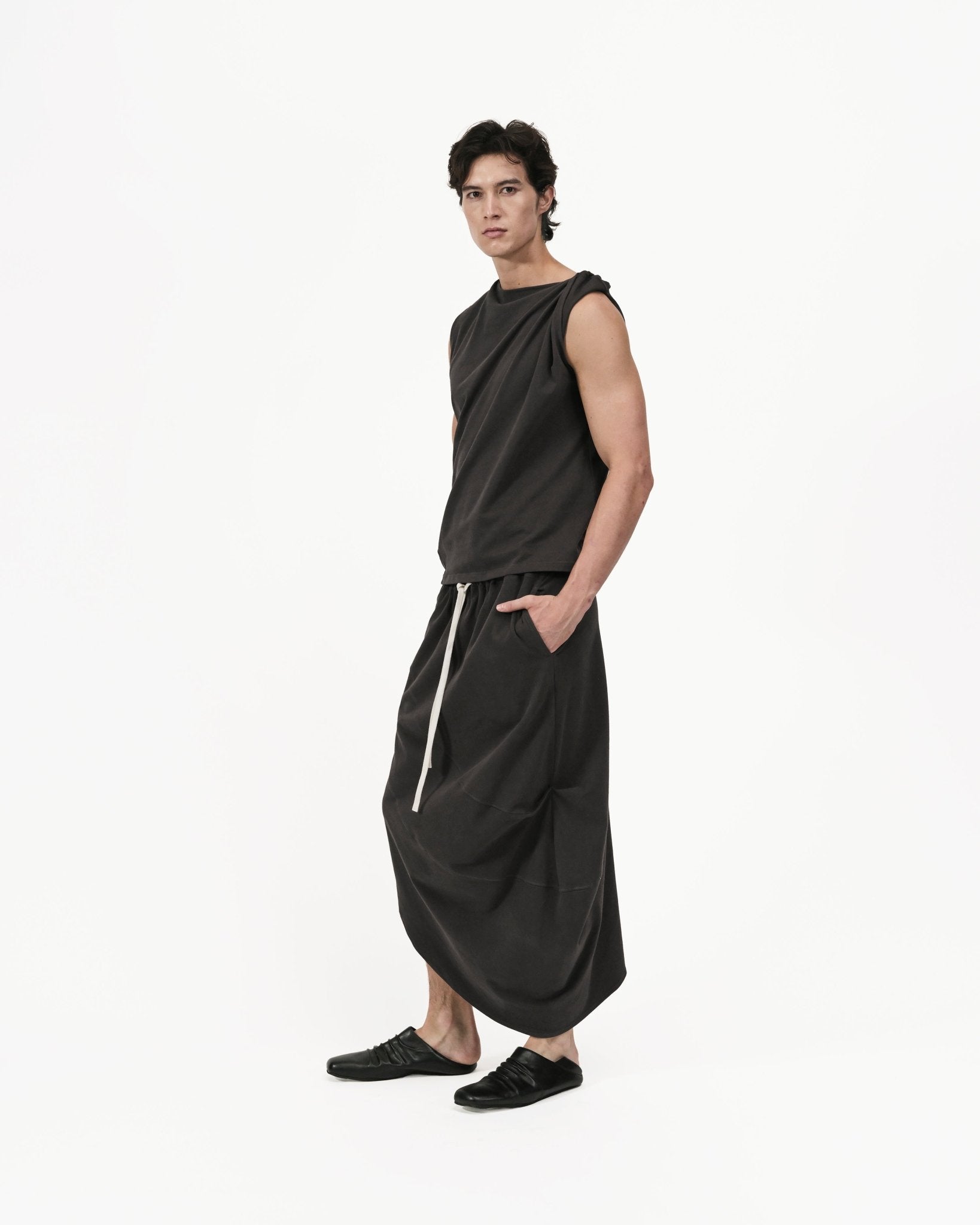 Asymmetry Knit Skirt - Charcoal - G R A Y E