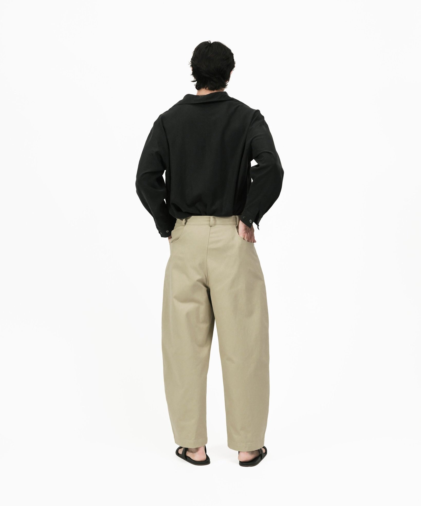 Fluid Knot Shirt - Black - G R A Y E
