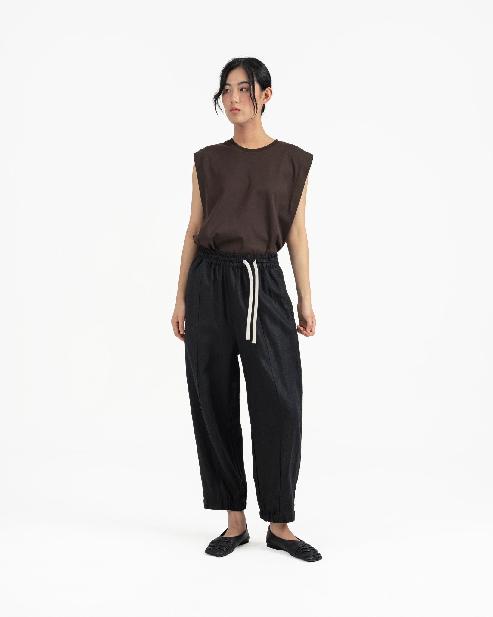 Journeyman Linen Pants - Black - G R A Y E