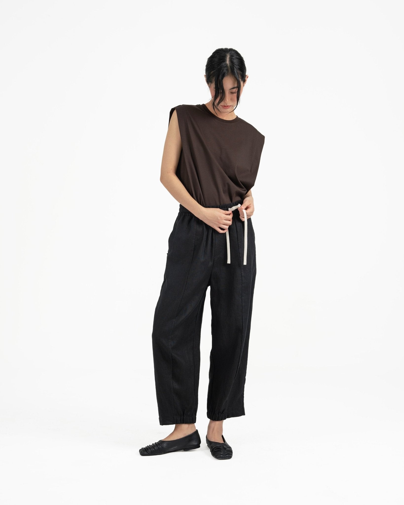 Journeyman Linen Pants - Black - G R A Y E