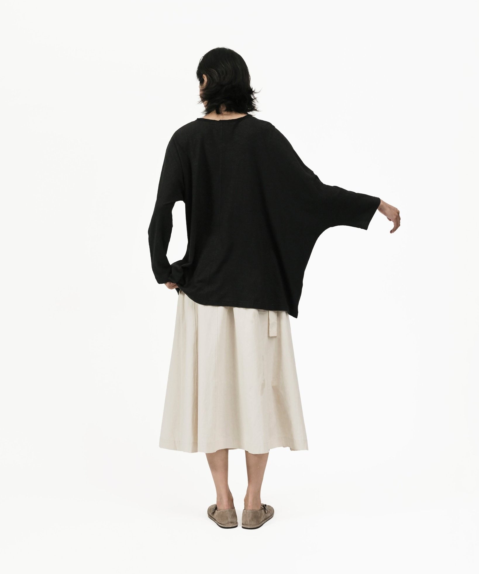 Offset Drape Pullover - Black - G R A Y E