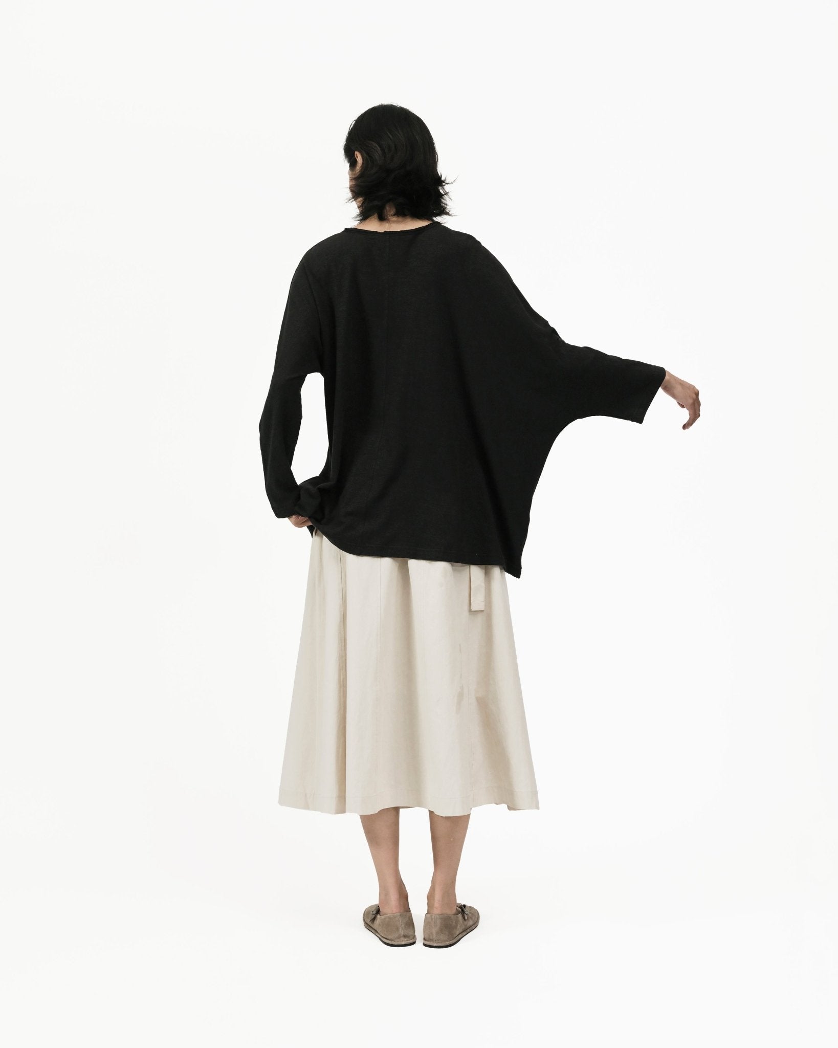 Offset Drape Pullover - Black - G R A Y E