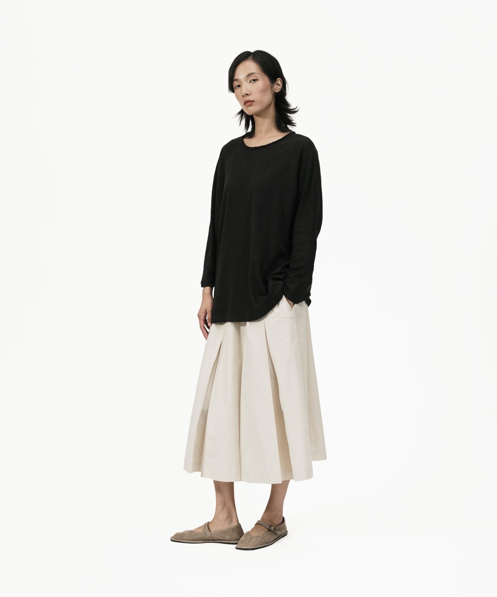 Offset Drape Pullover - Black - G R A Y E