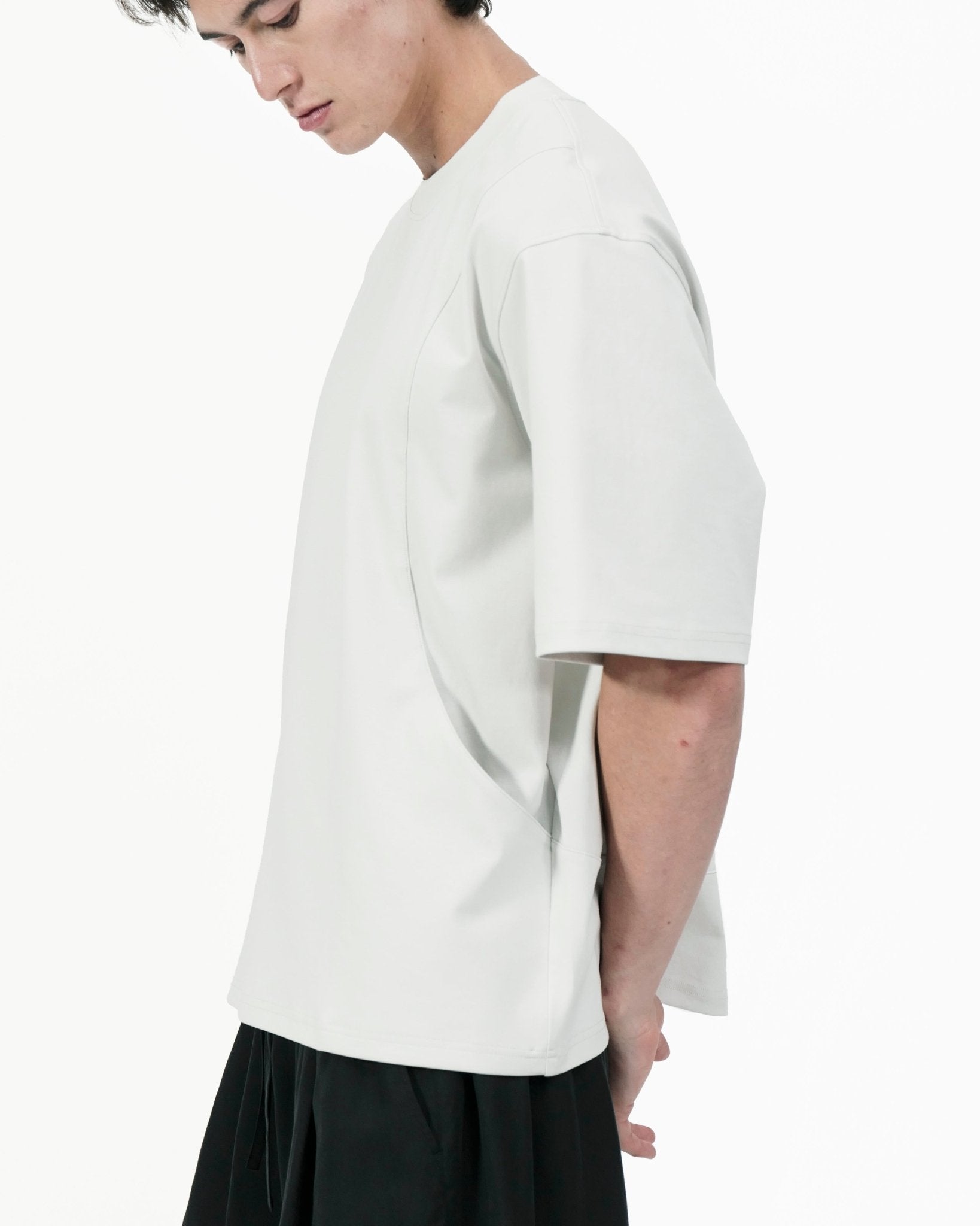 Seamline Crewneck Tee - Sea Salt - G R A Y E