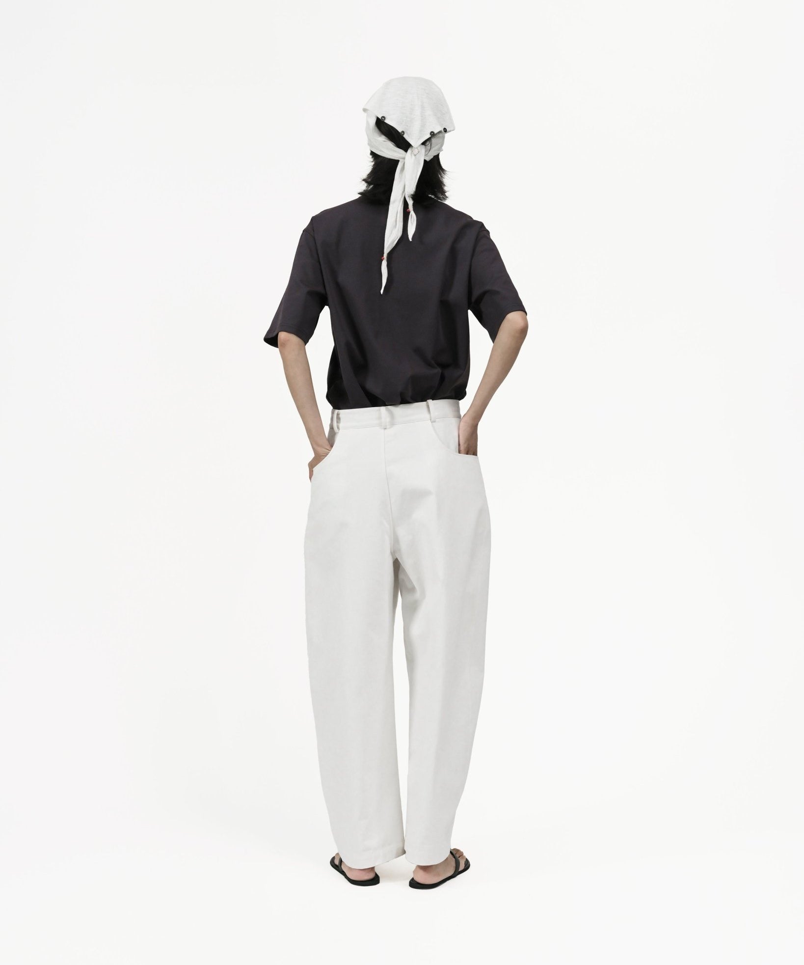 Soft Arc Chino - Off White - G R A Y E