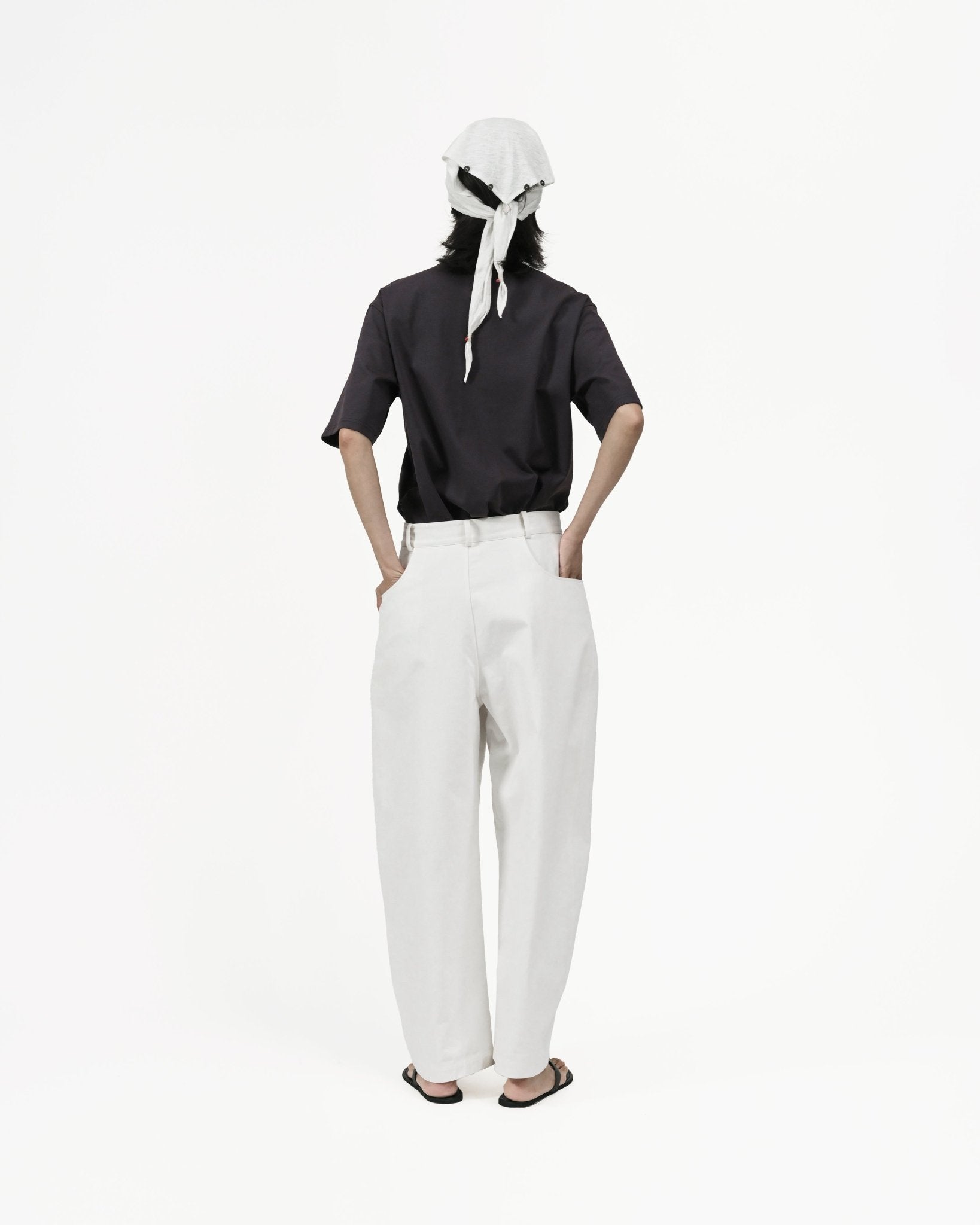 Soft Arc Chino - Off White - G R A Y E