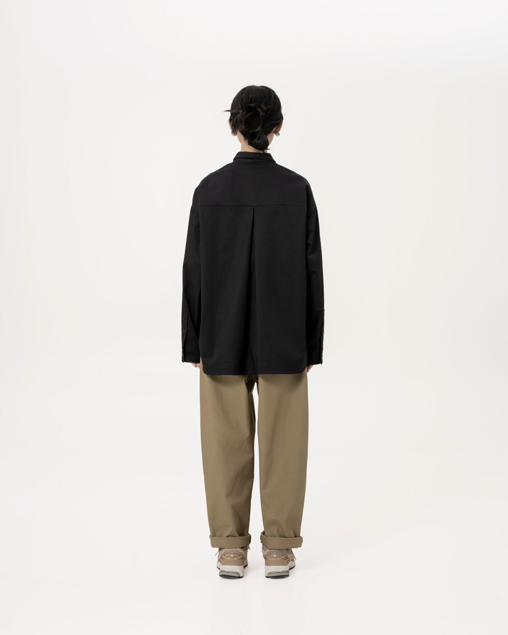 High Collar Shān - Black - G R A Y E