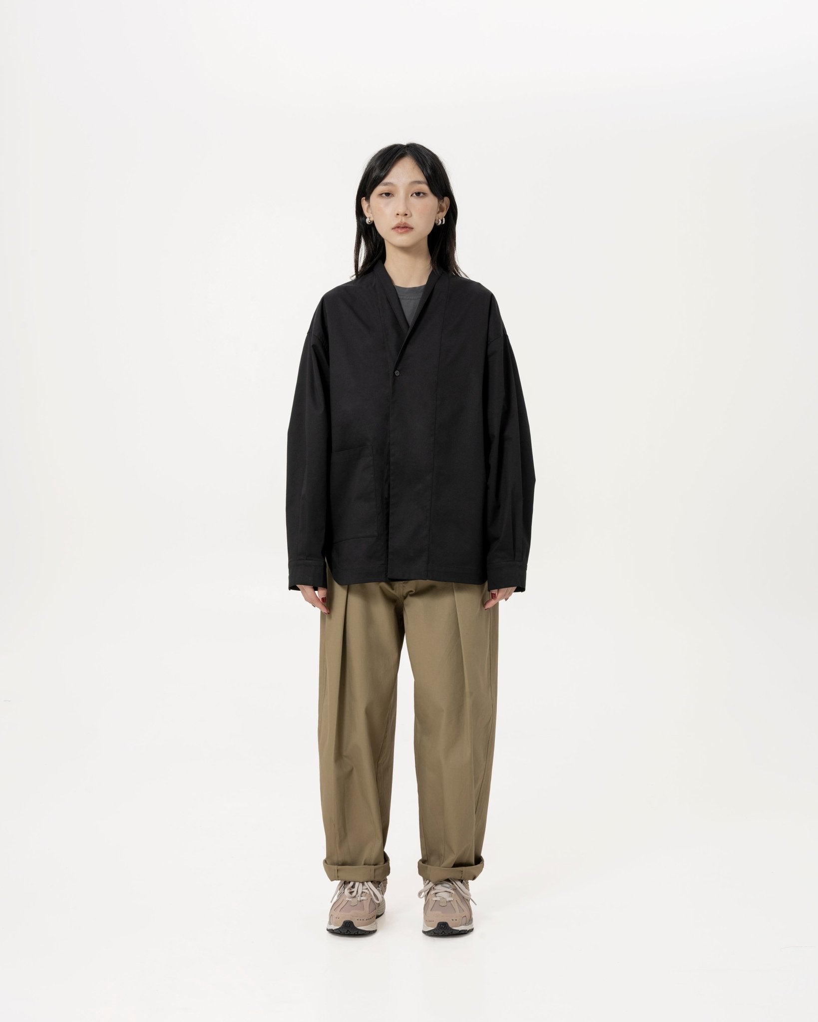 High Collar Shān - Black - G R A Y E