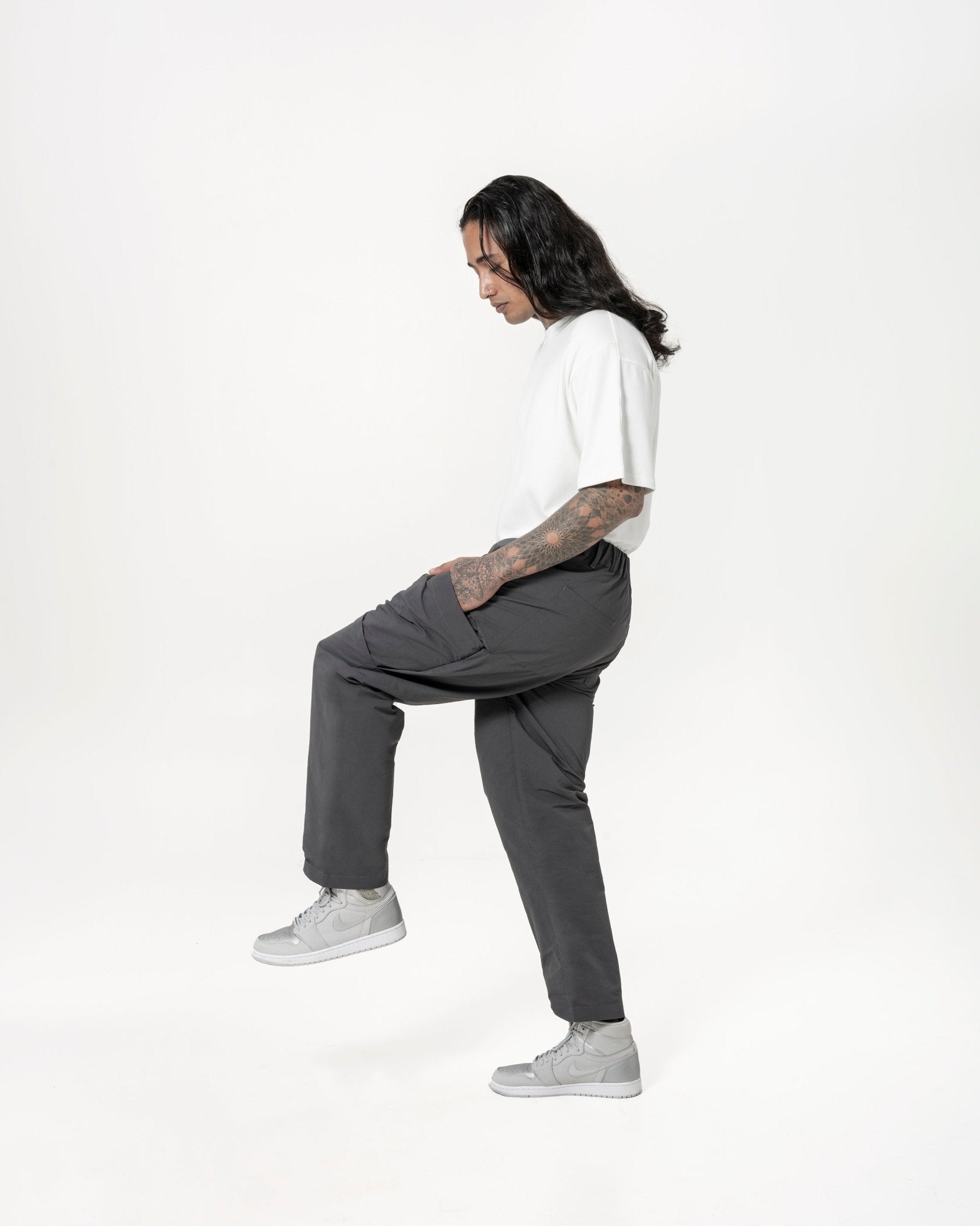 Inverse Cargo Trousers - Graphite - G R A Y E