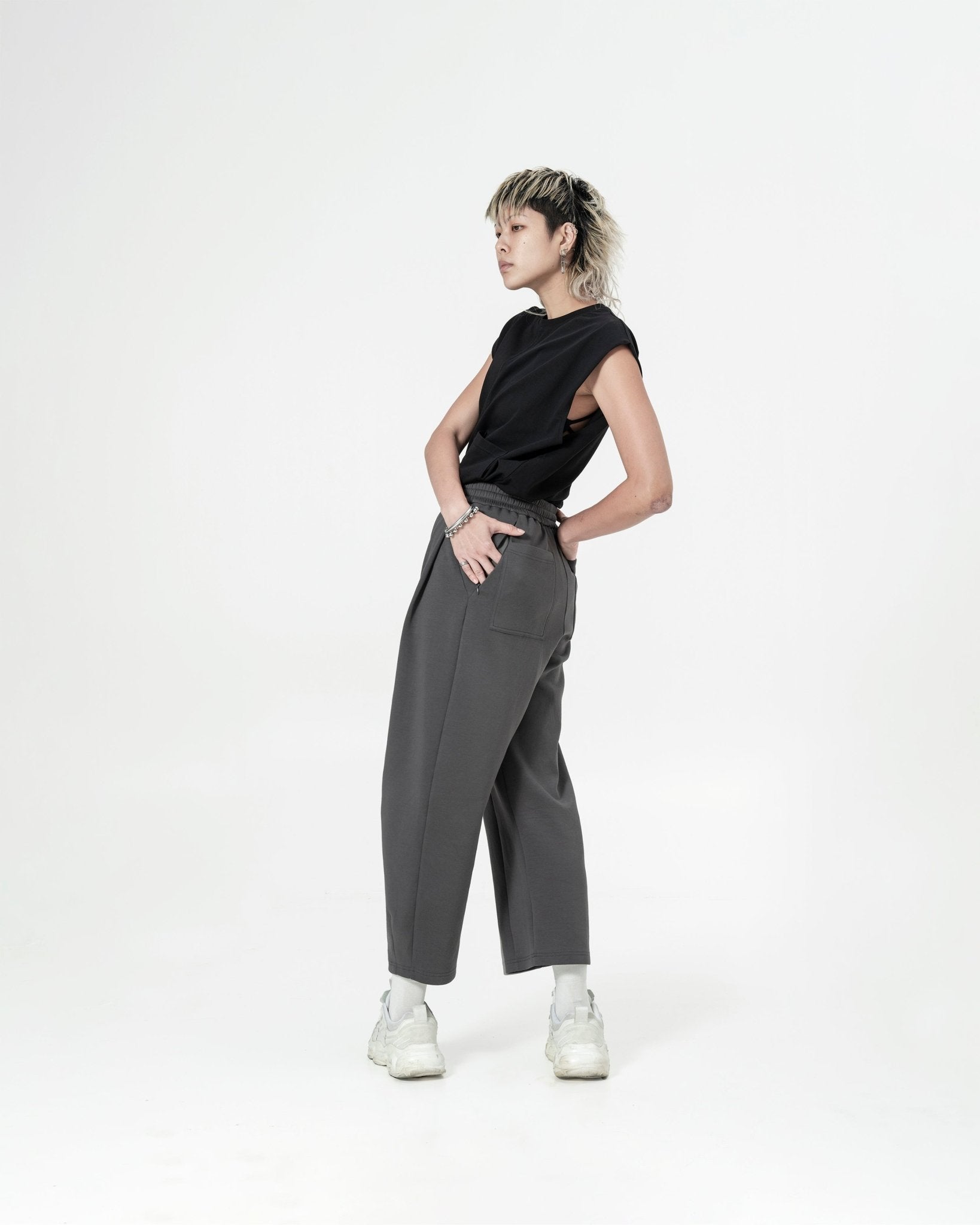 Pleated Sweatpants - Graphite - G R A Y E