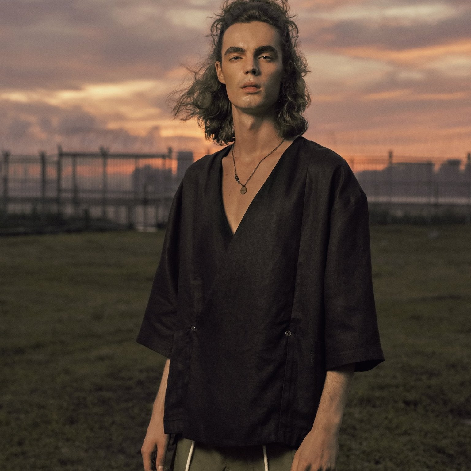 SS19 TRAVELLER - G R A Y E