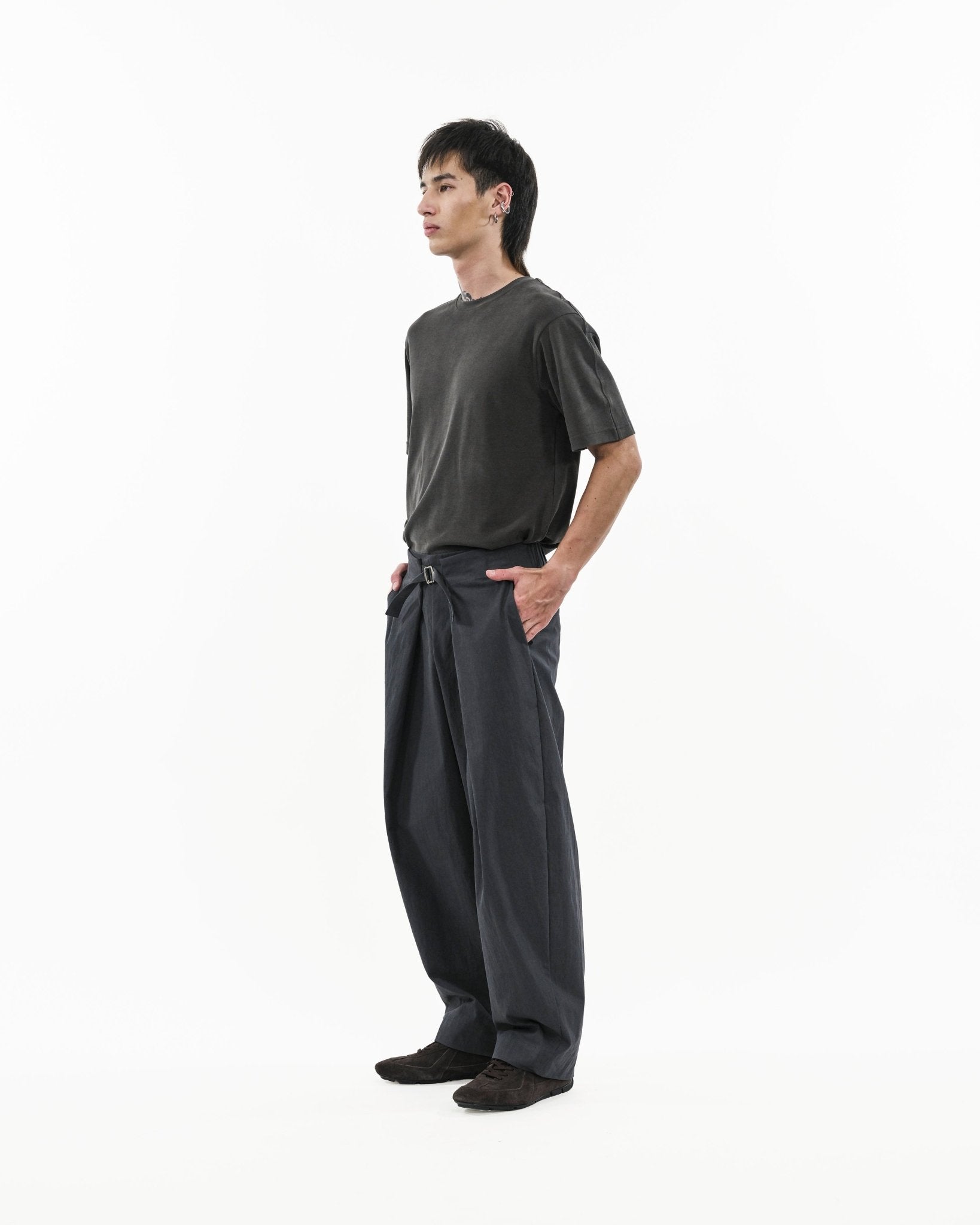 Adjustable Pleated Trousers 2.0 - Shadow - G R A Y E