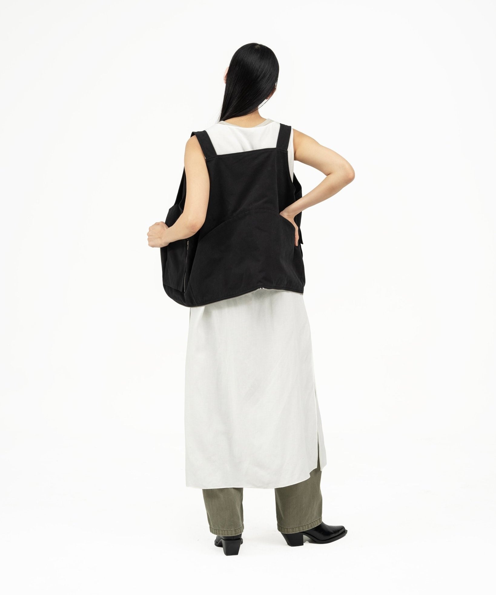 [COMING SOON] Vest Tote 3.0 - Black - G R A Y E