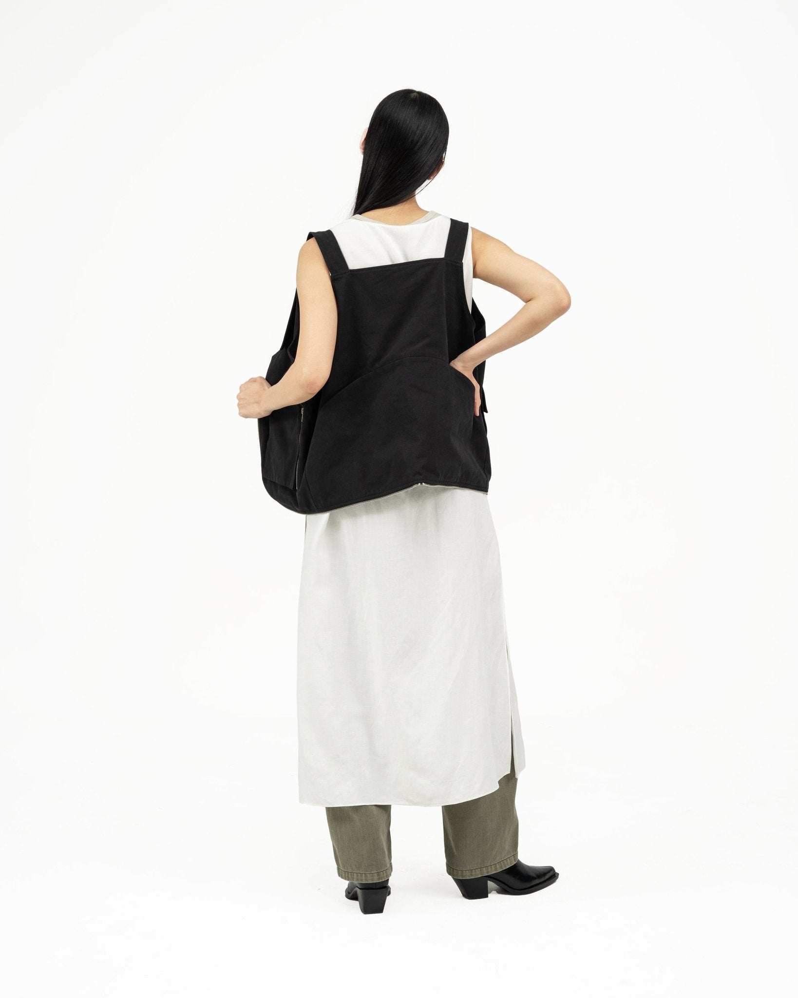 [COMING SOON] Vest Tote 3.0 - Black - G R A Y E