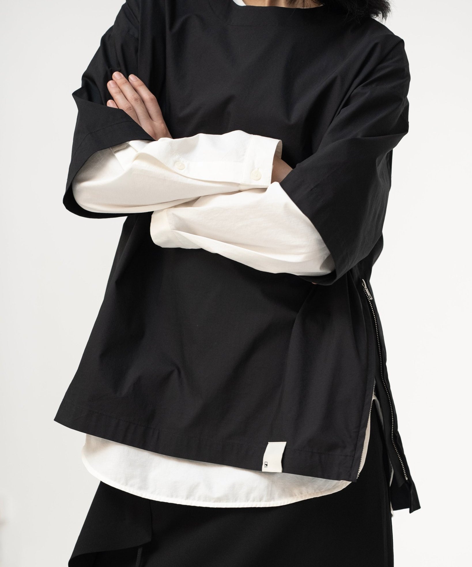 Craftsman's Basic Top 2.0 - Black Pepper - G R A Y E