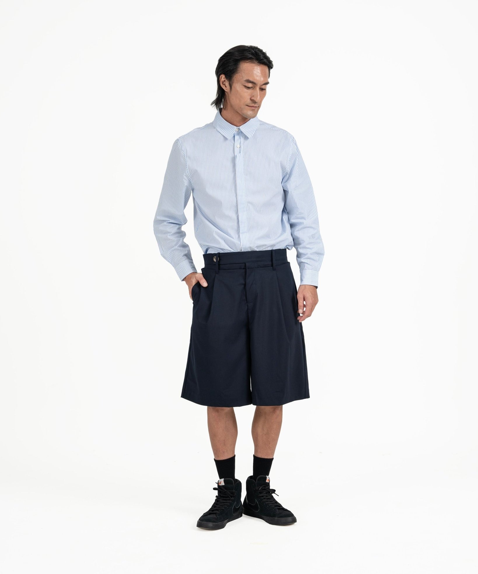 Double Waist Tailored Shorts - Navy - G R A Y E