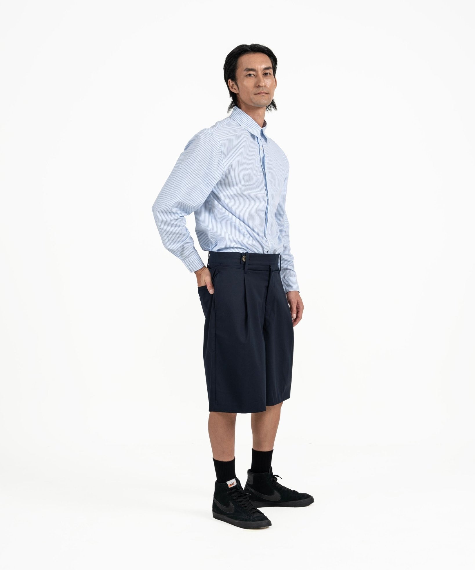 Double Waist Tailored Shorts - Navy - G R A Y E