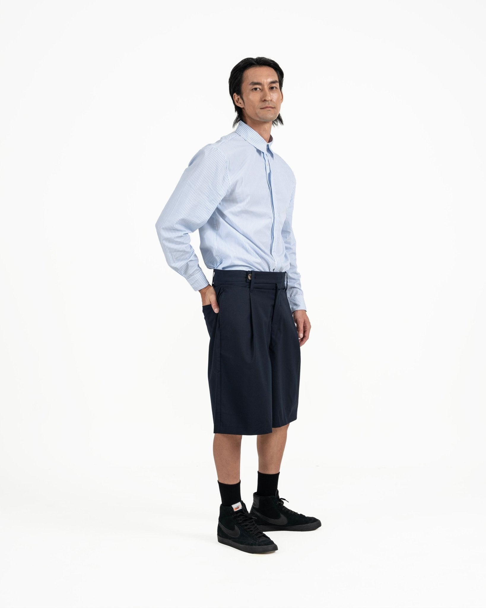 Double Waist Tailored Shorts - Navy - G R A Y E