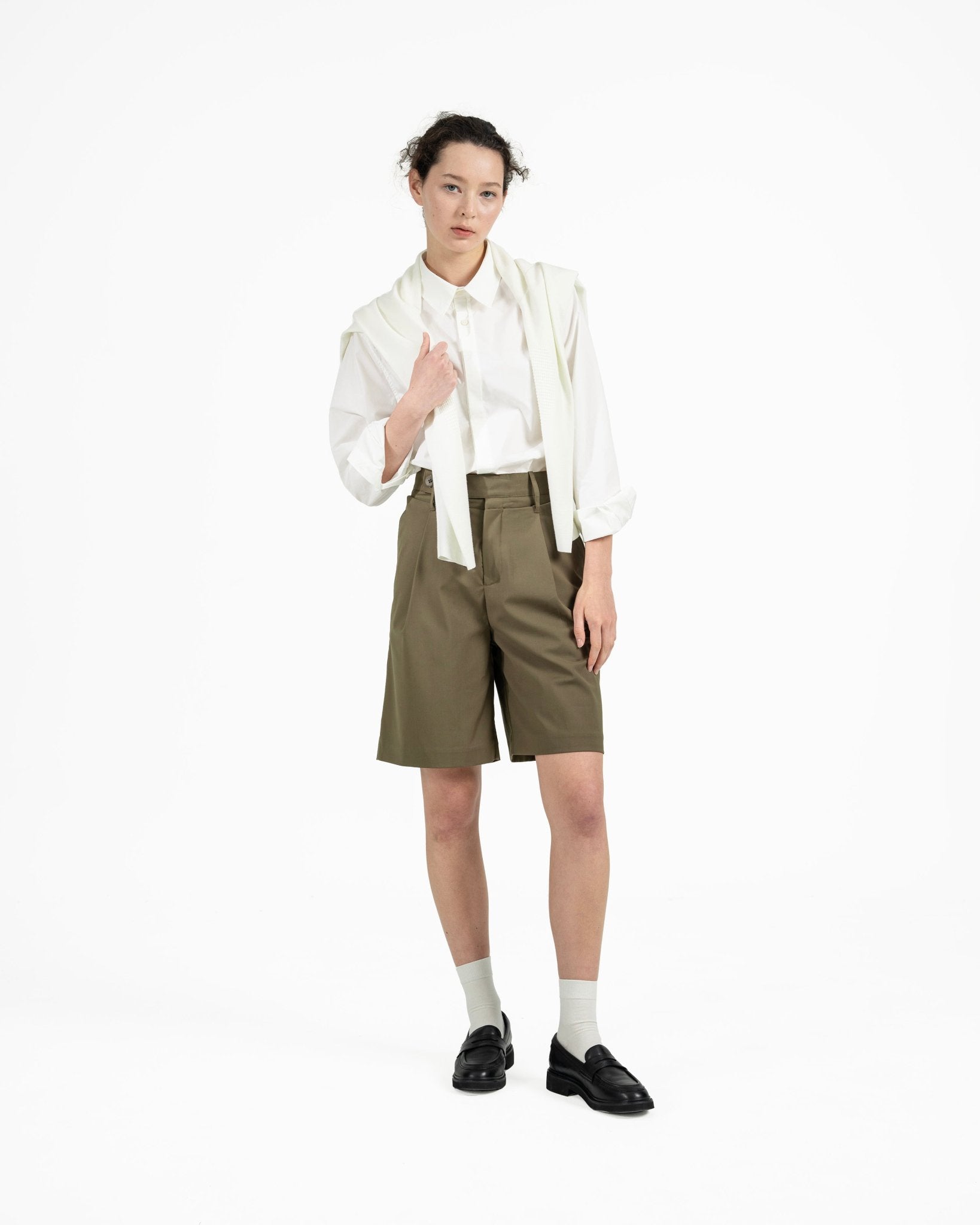 Double Waist Tailored Shorts - Olive - G R A Y E