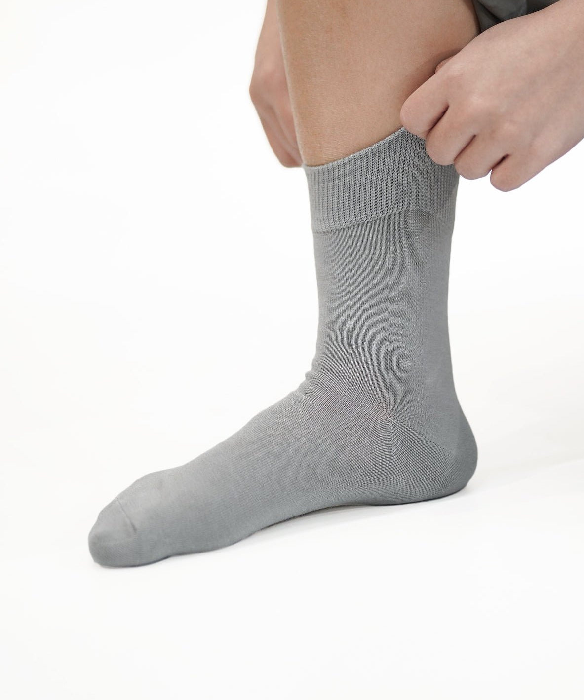 Everyday Crew Socks - G R A Y E
