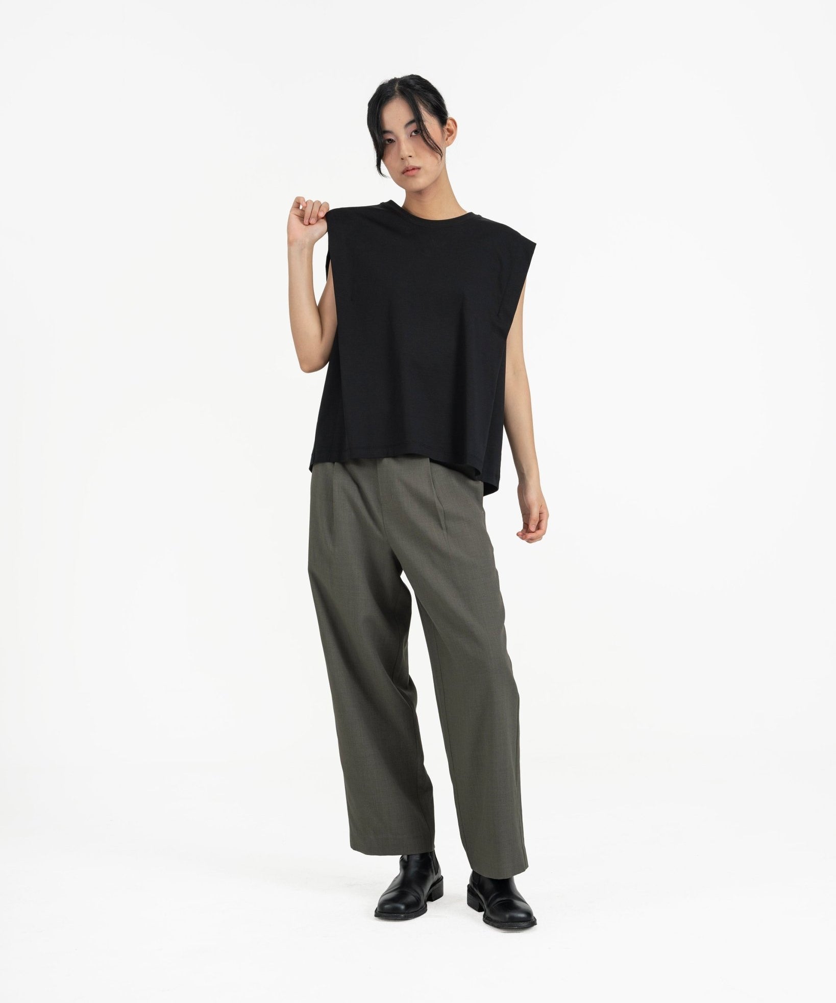 Frame Tank - Black - G R A Y E