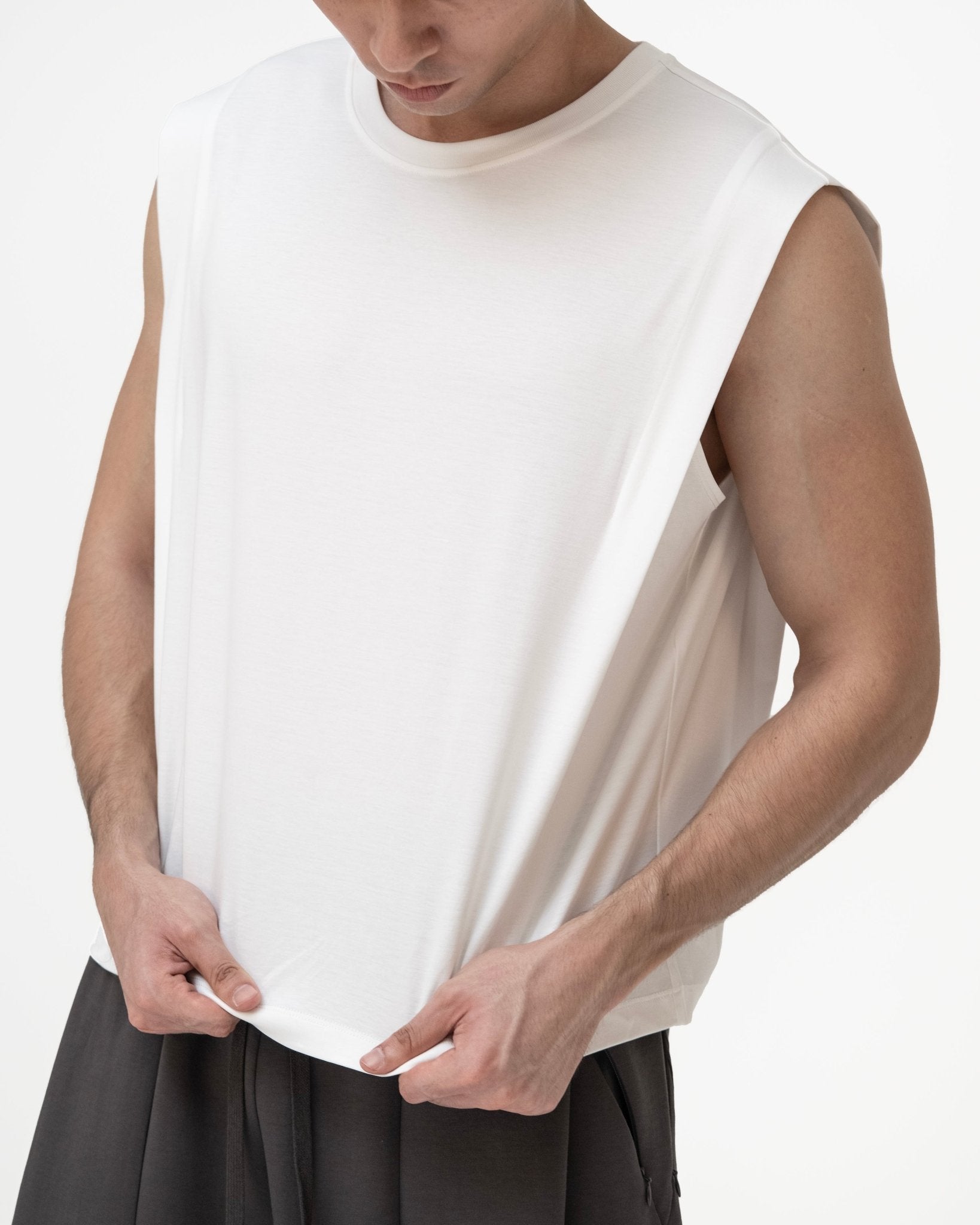 Frame Tank - Off White - G R A Y E