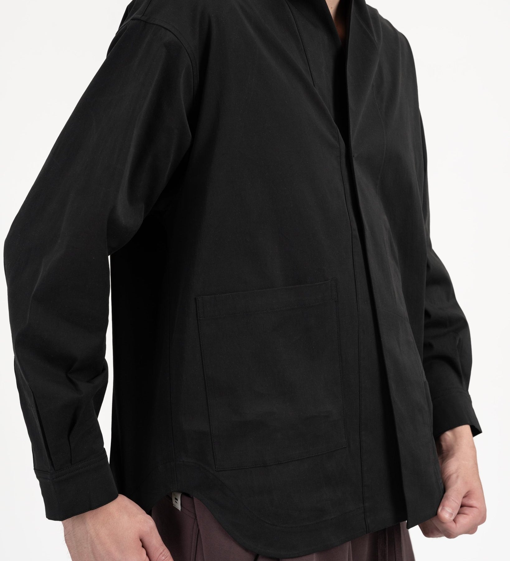 High Collar Shān - Black - G R A Y E