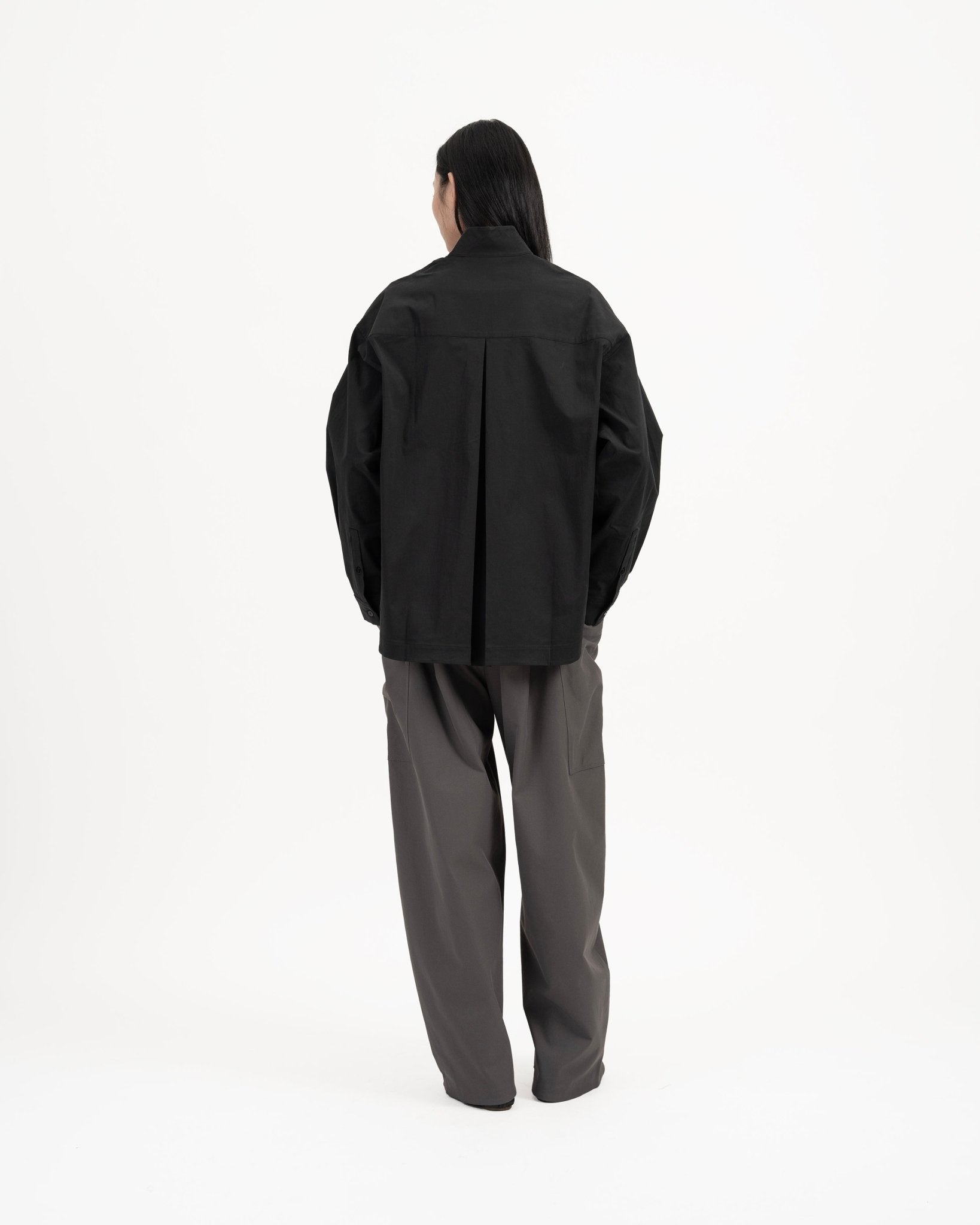 High Collar Shān - Black - G R A Y E