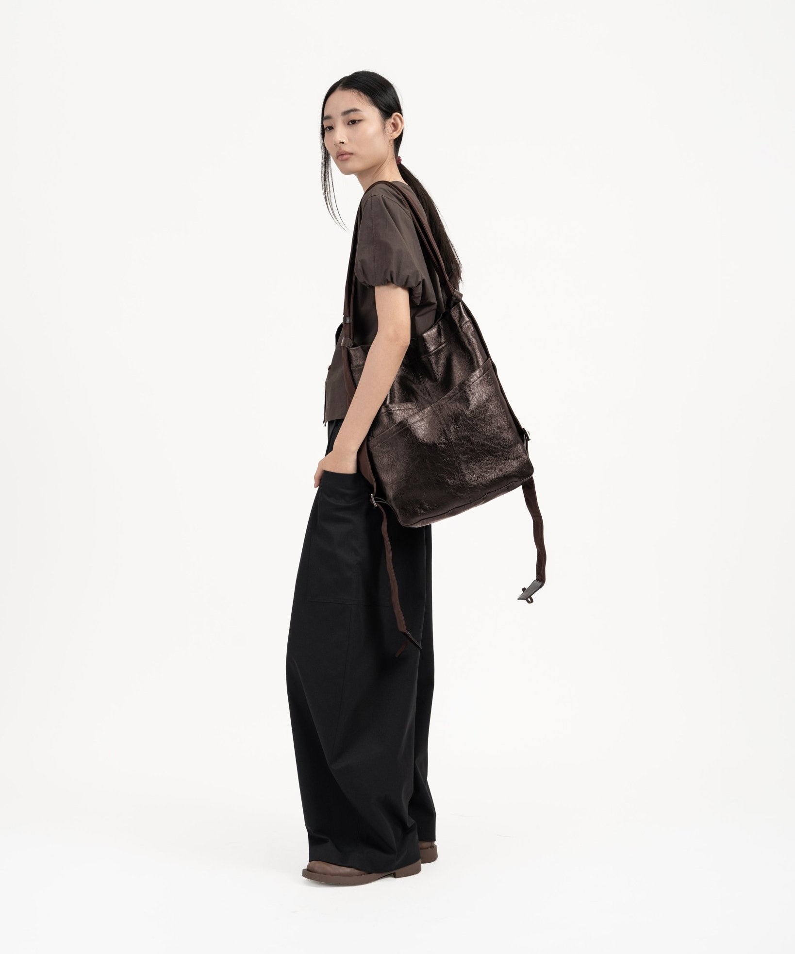 Leather Morph Sling - Espresso - G R A Y E