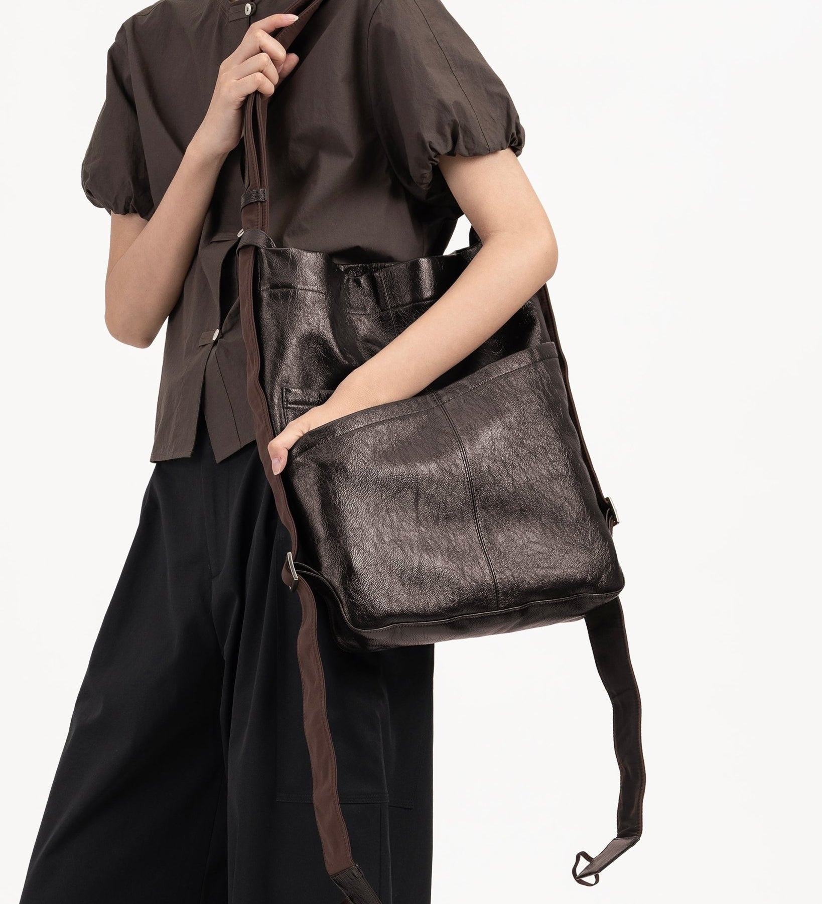 Leather Morph Sling - Espresso - G R A Y E
