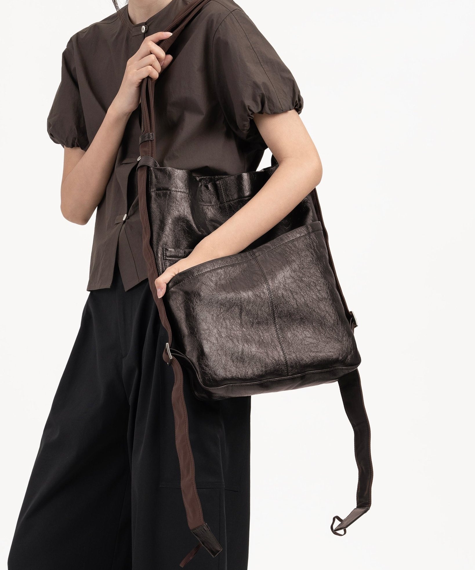 Leather Morph Sling - Espresso - G R A Y E