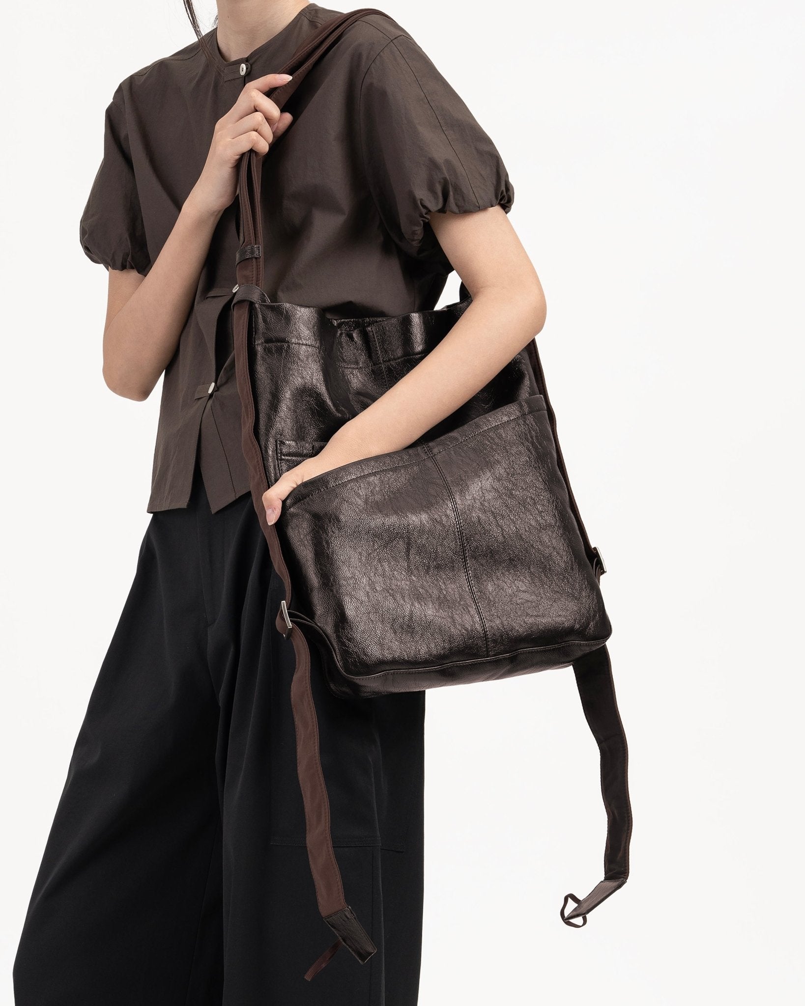 Leather Morph Sling - Espresso - G R A Y E