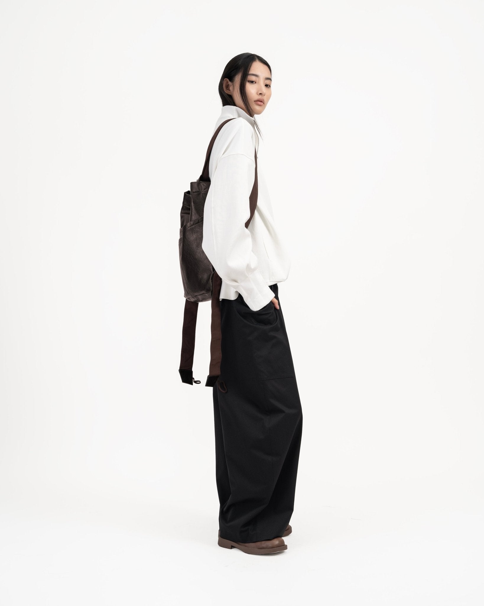 Leather Morph Sling - Espresso - G R A Y E