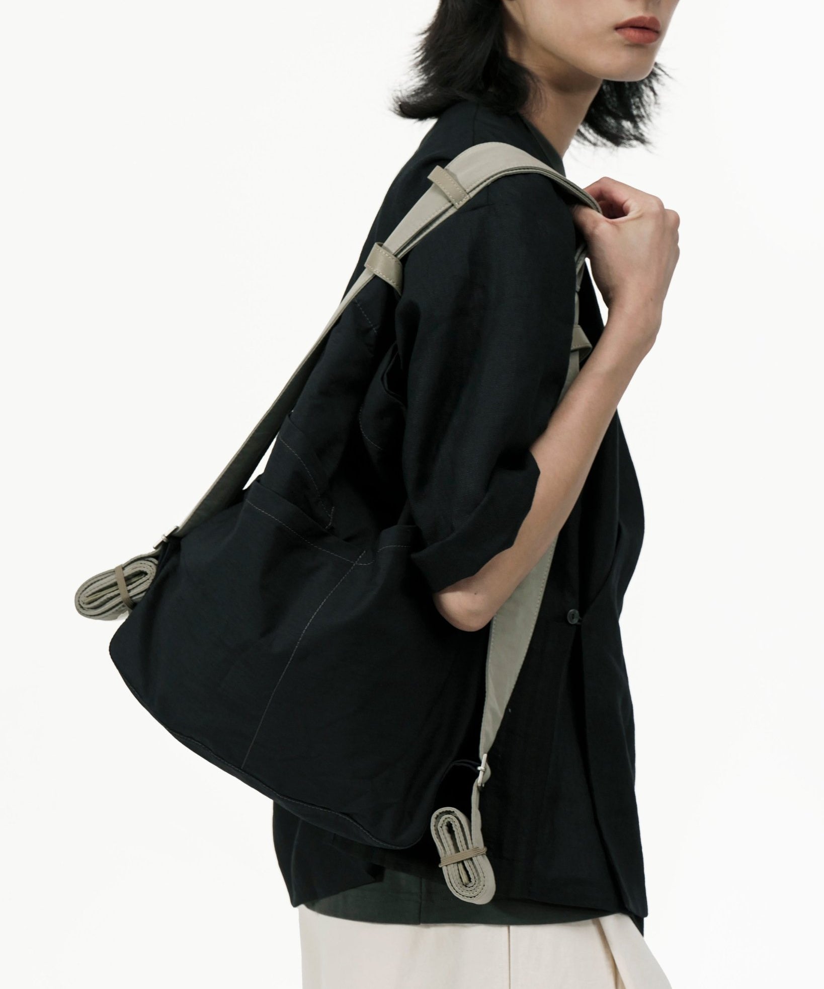 Morph Sling - New Black - G R A Y E