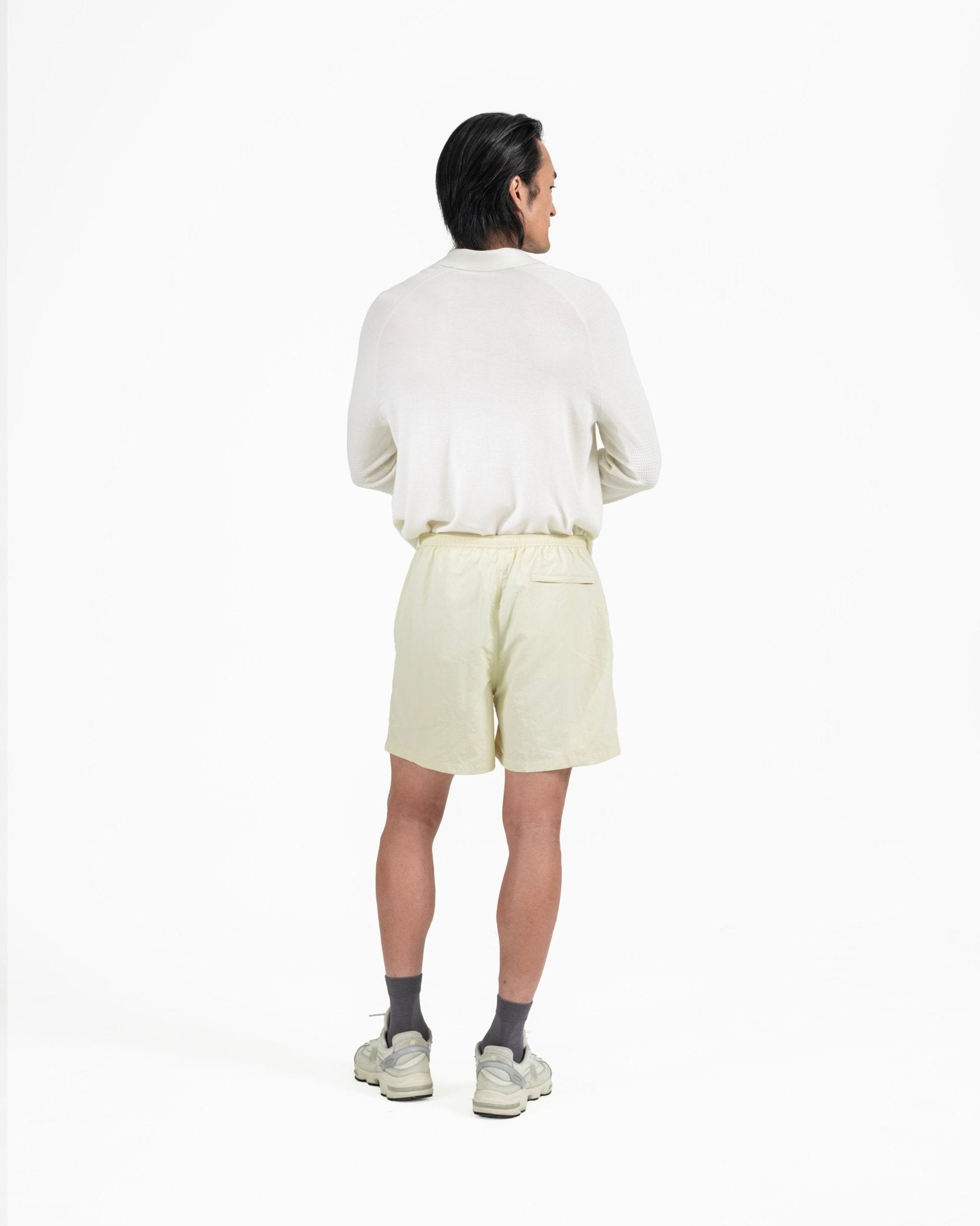 Play Shorts - Cream - G R A Y E