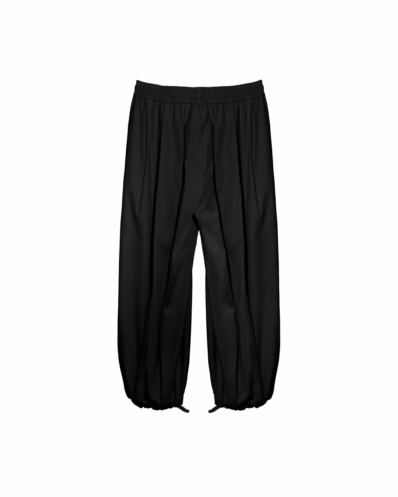 Pleated Balloon Jogger 2.0 - Black - G R A Y E