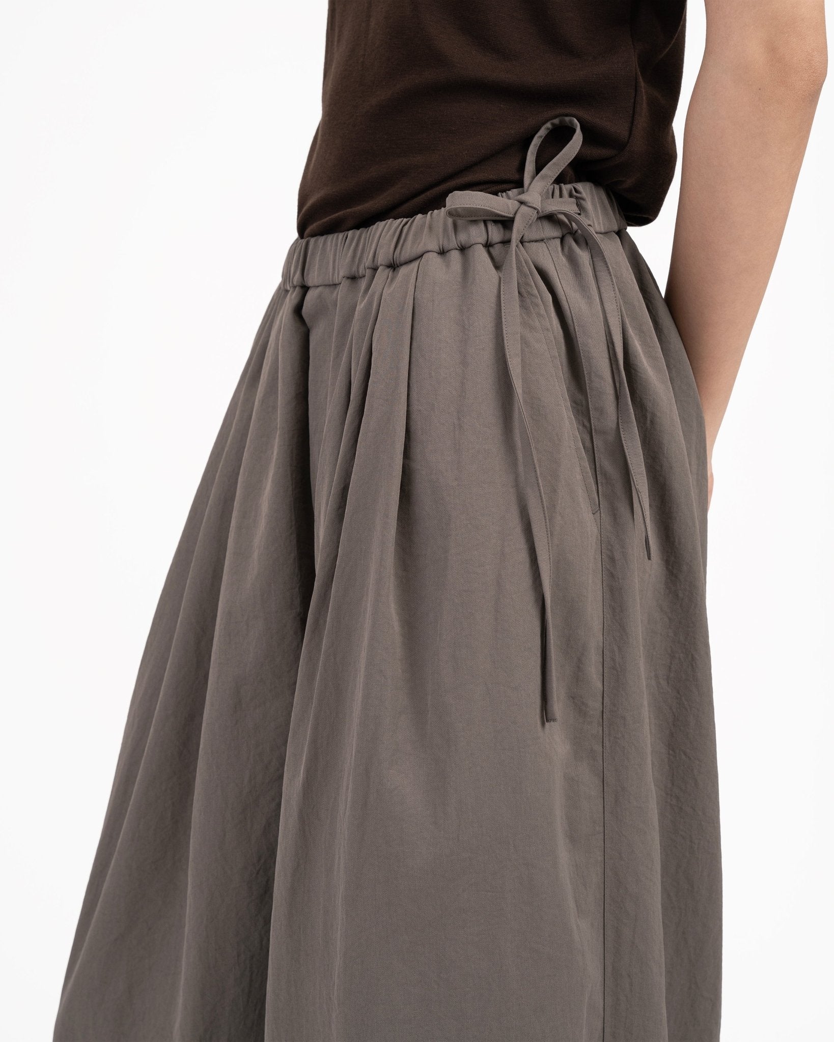 Pleated Balloon Jogger 3.0 - Gray - G R A Y E