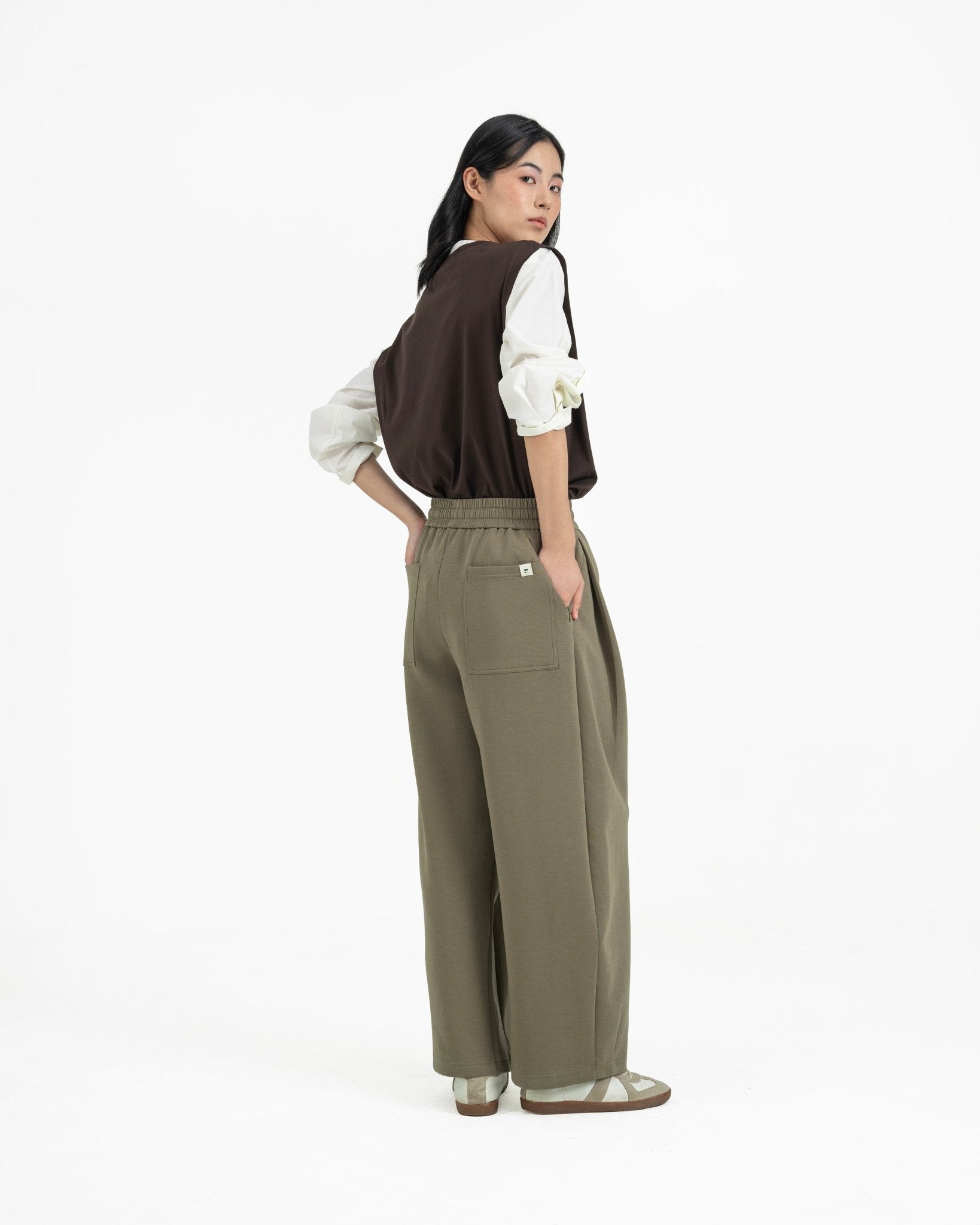 Pleated Sweatpants - Artichoke - G R A Y E