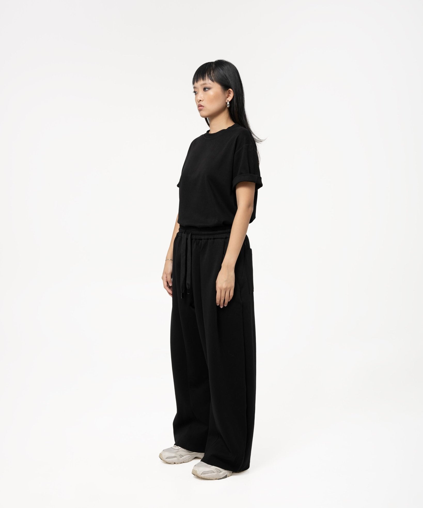Pleated Sweatpants - Black - G R A Y E