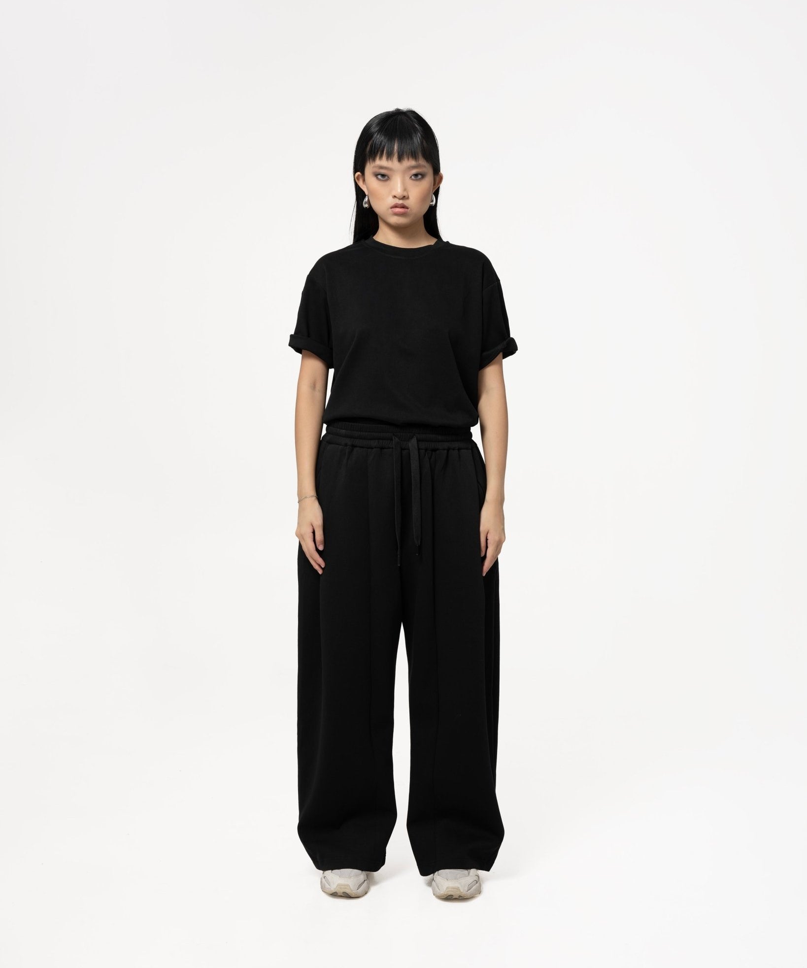 Pleated Sweatpants - Black - G R A Y E