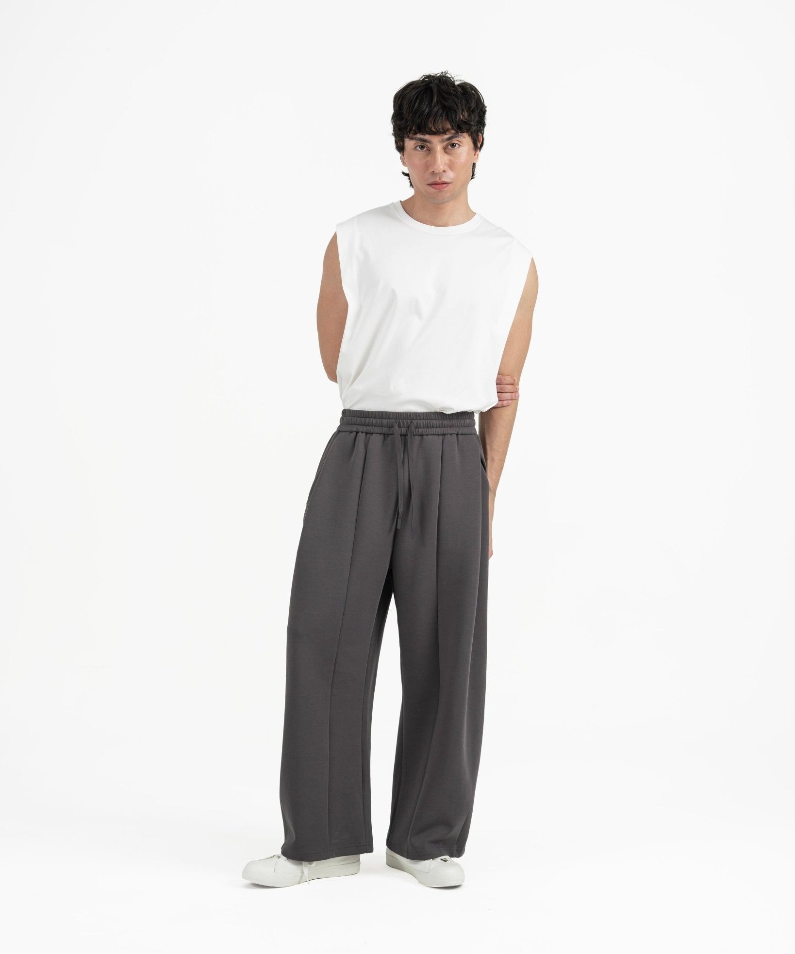 Pleated Sweatpants - Graphite - G R A Y E