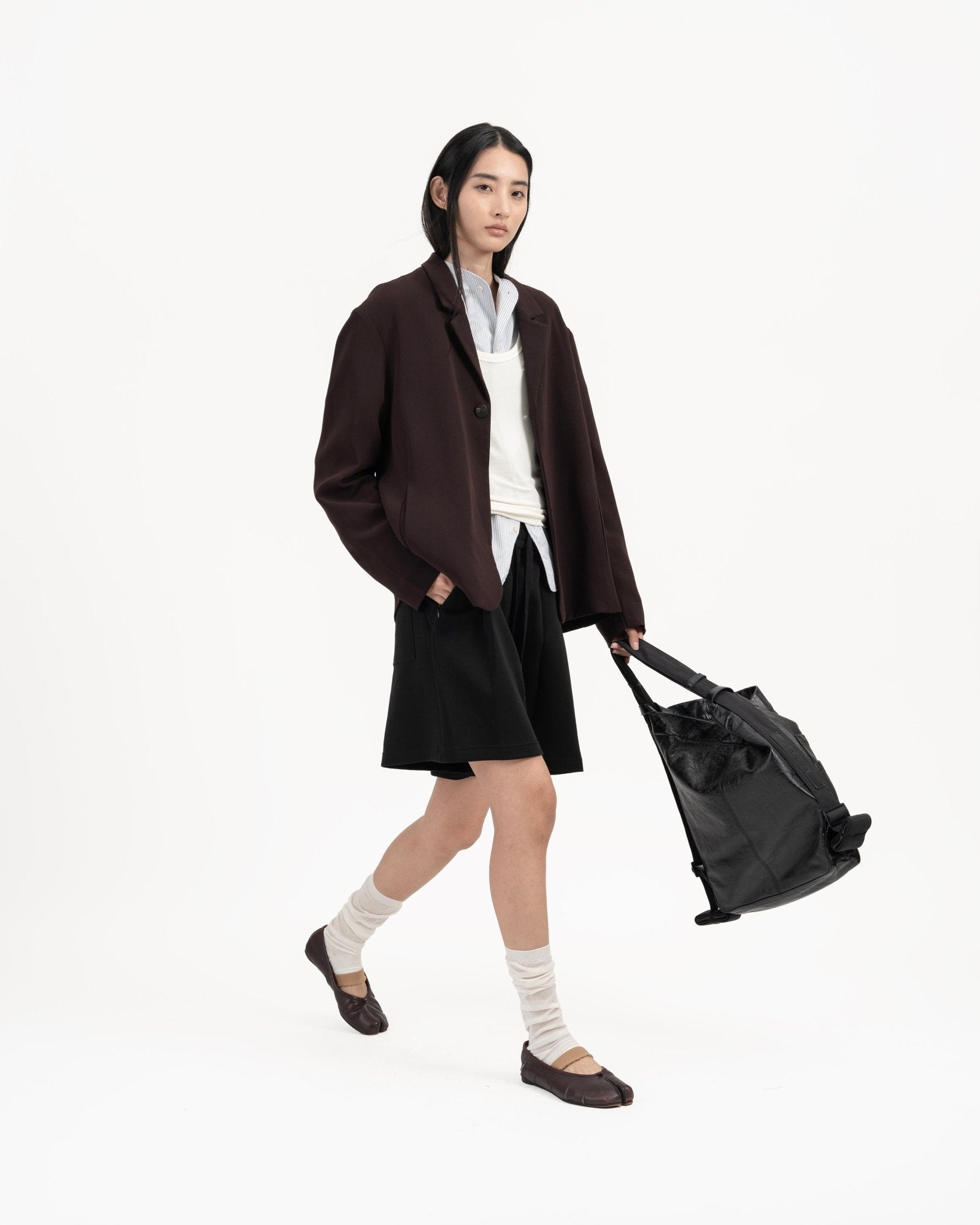 Pleated Sweatshorts - Black - G R A Y E