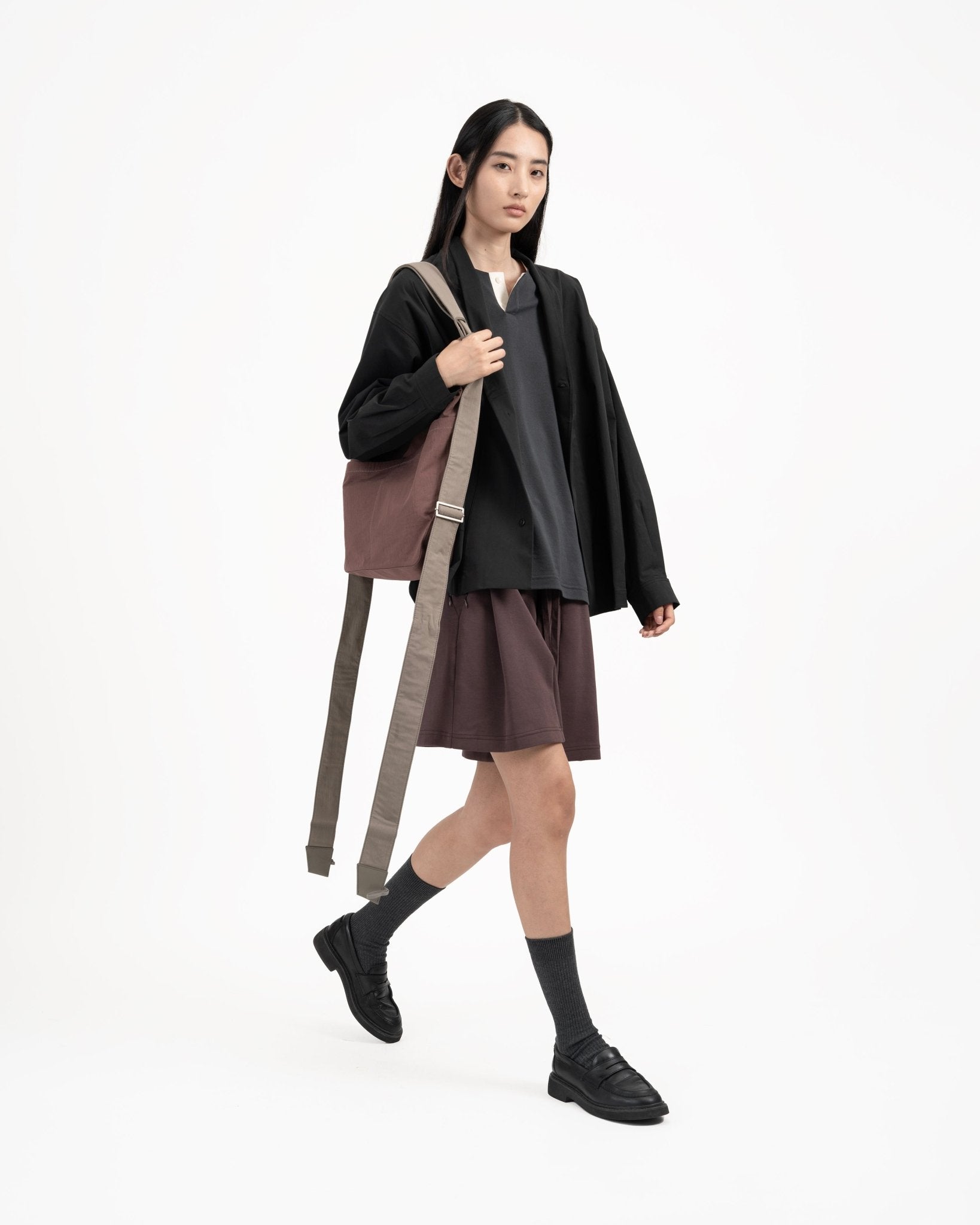 Pleated Sweatshorts - Fig - G R A Y E