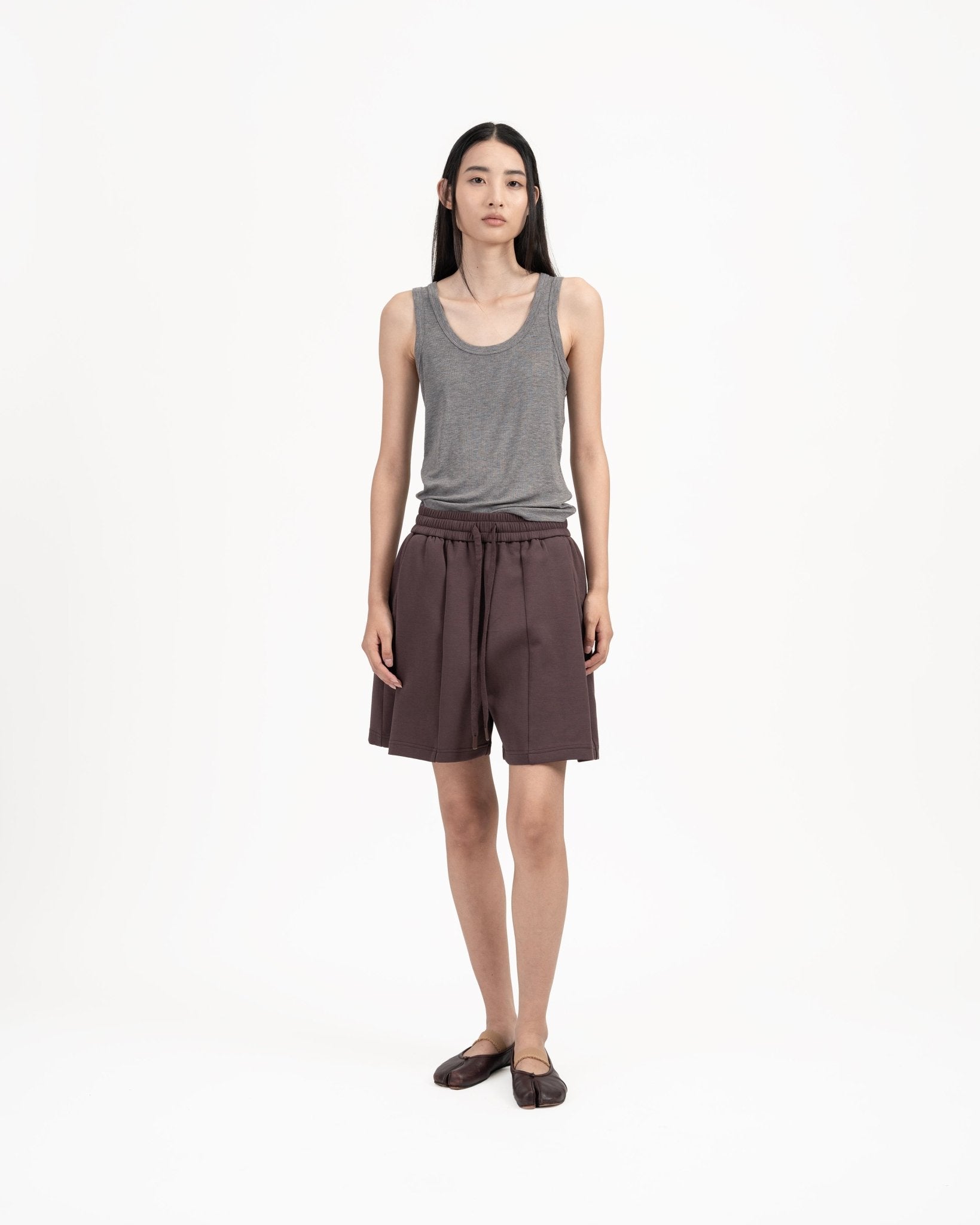 Pleated Sweatshorts - Fig - G R A Y E