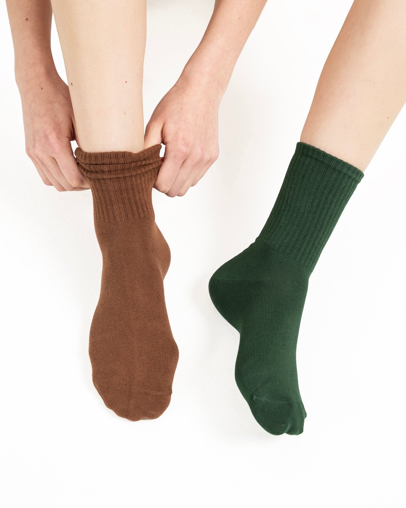 Ribbed Crew Socks - G R A Y E