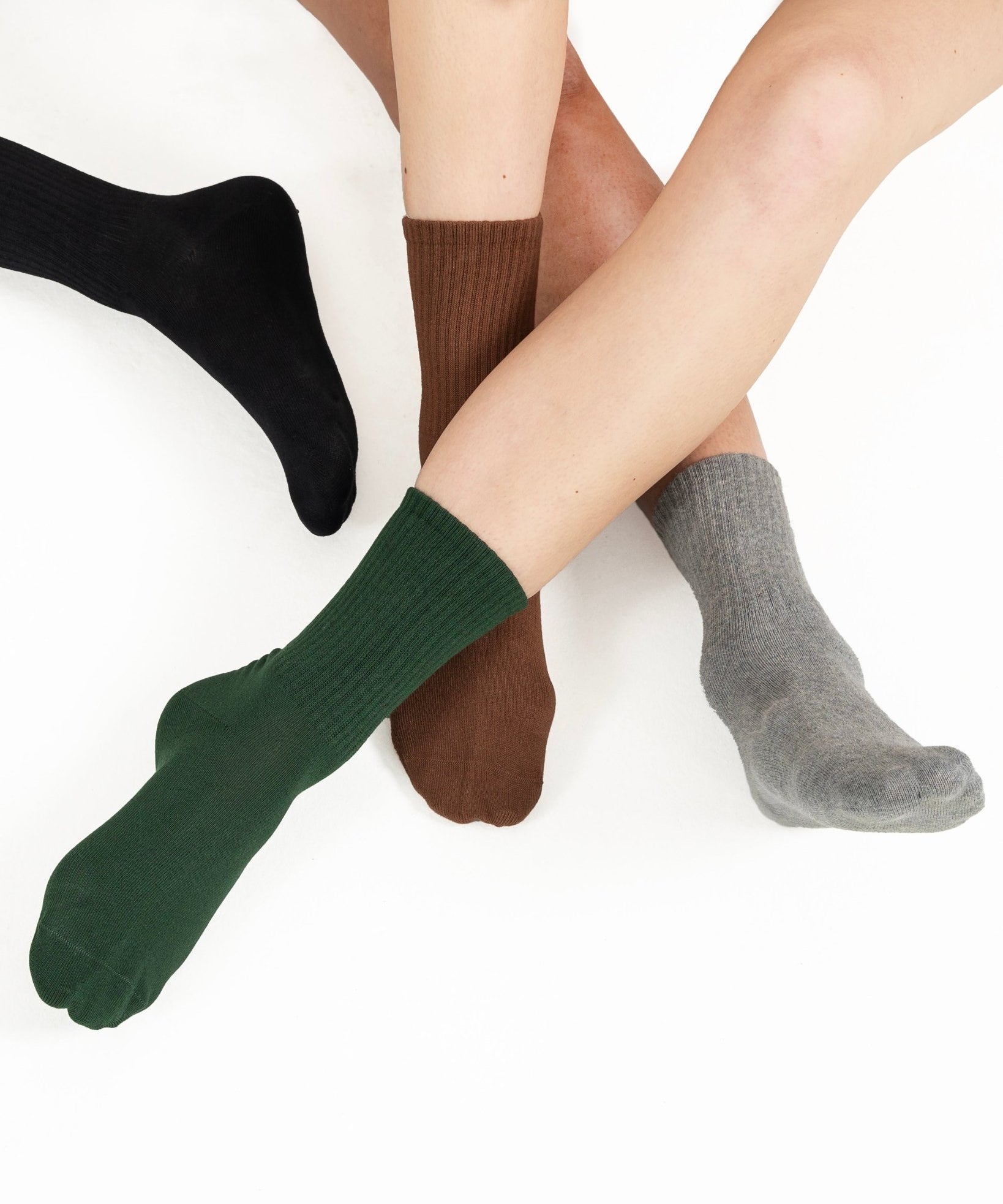 Ribbed Crew Socks - G R A Y E