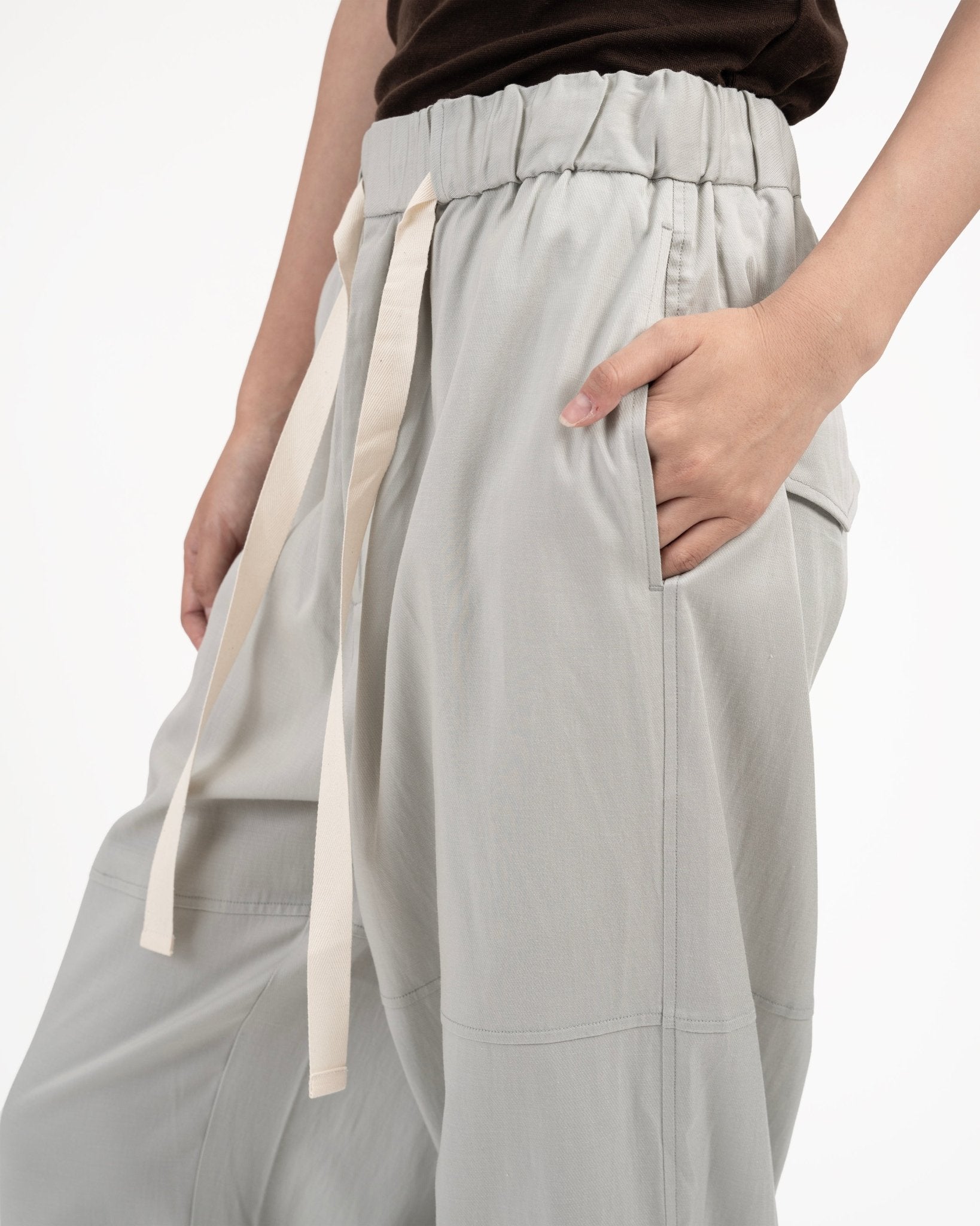 Sculpt Cargo Trousers - G R A Y E