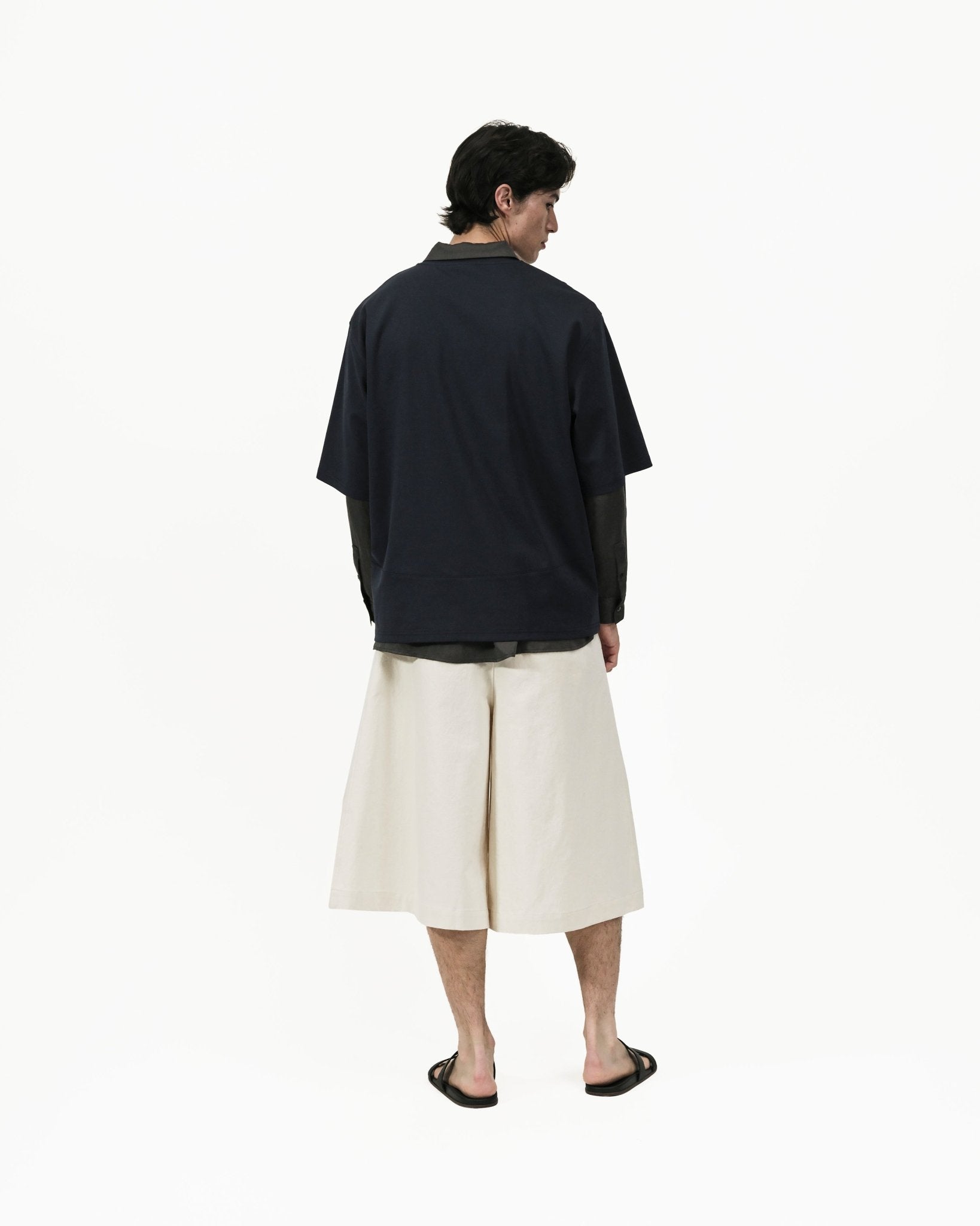 Seamline Crewneck Tee - Navy - G R A Y E