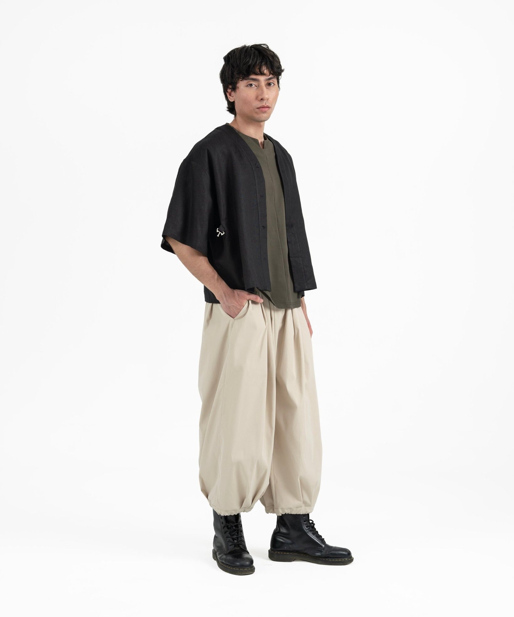 Shōto Baseball Collar Top 2.0 - Black - G R A Y E