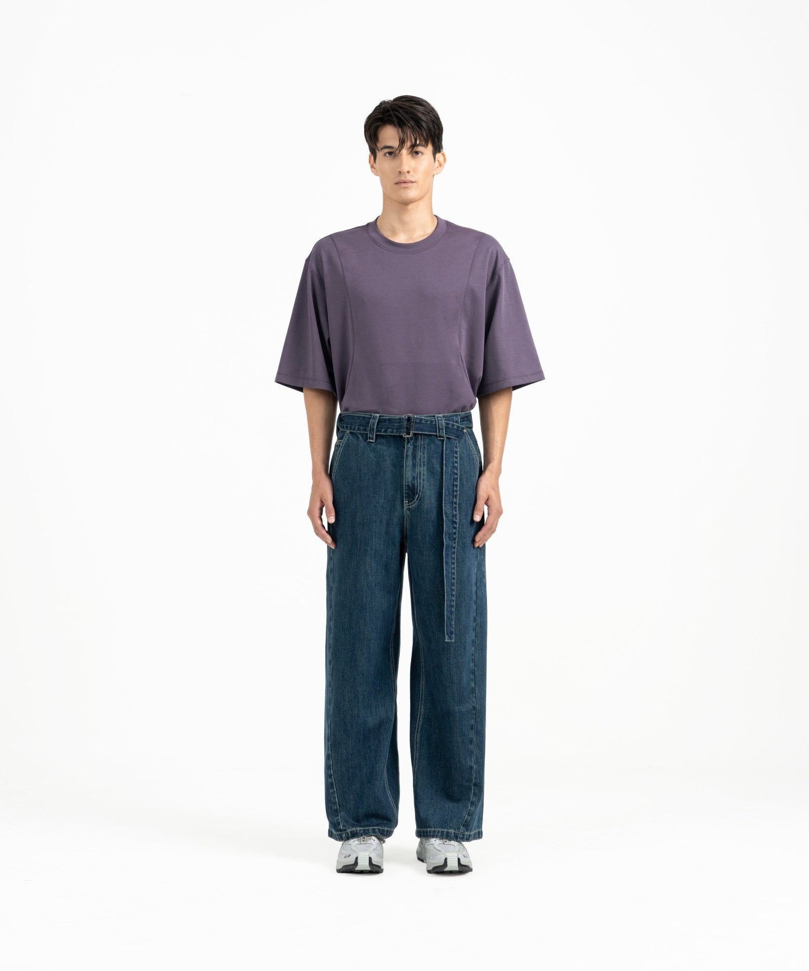 Straight Leg Belted Jeans - G R A Y E